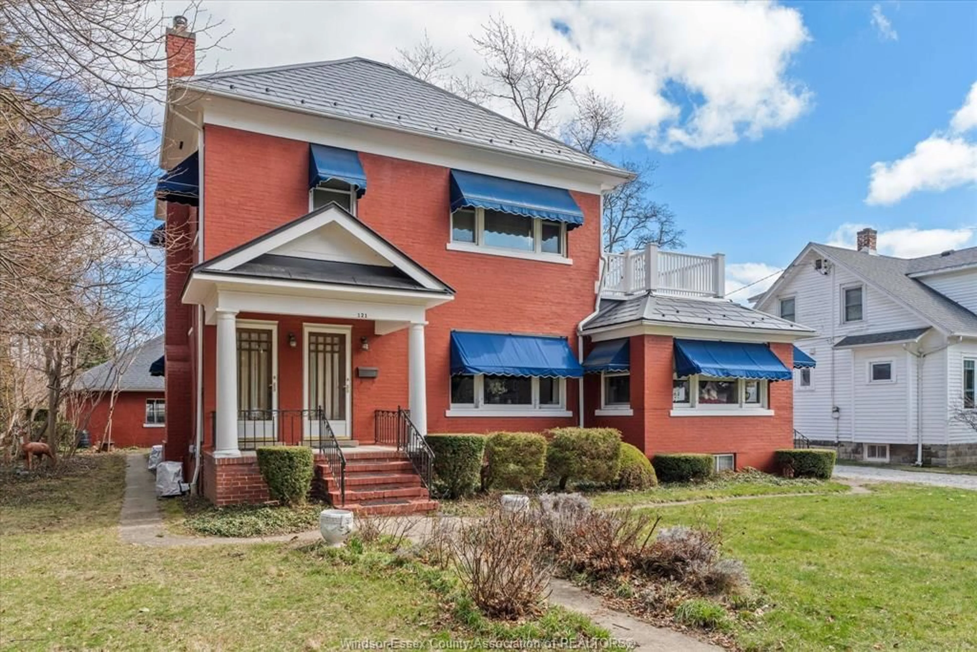 Home with brick exterior material, street for 121 DIVISION St, Kingsville Ontario N9Y 1P5