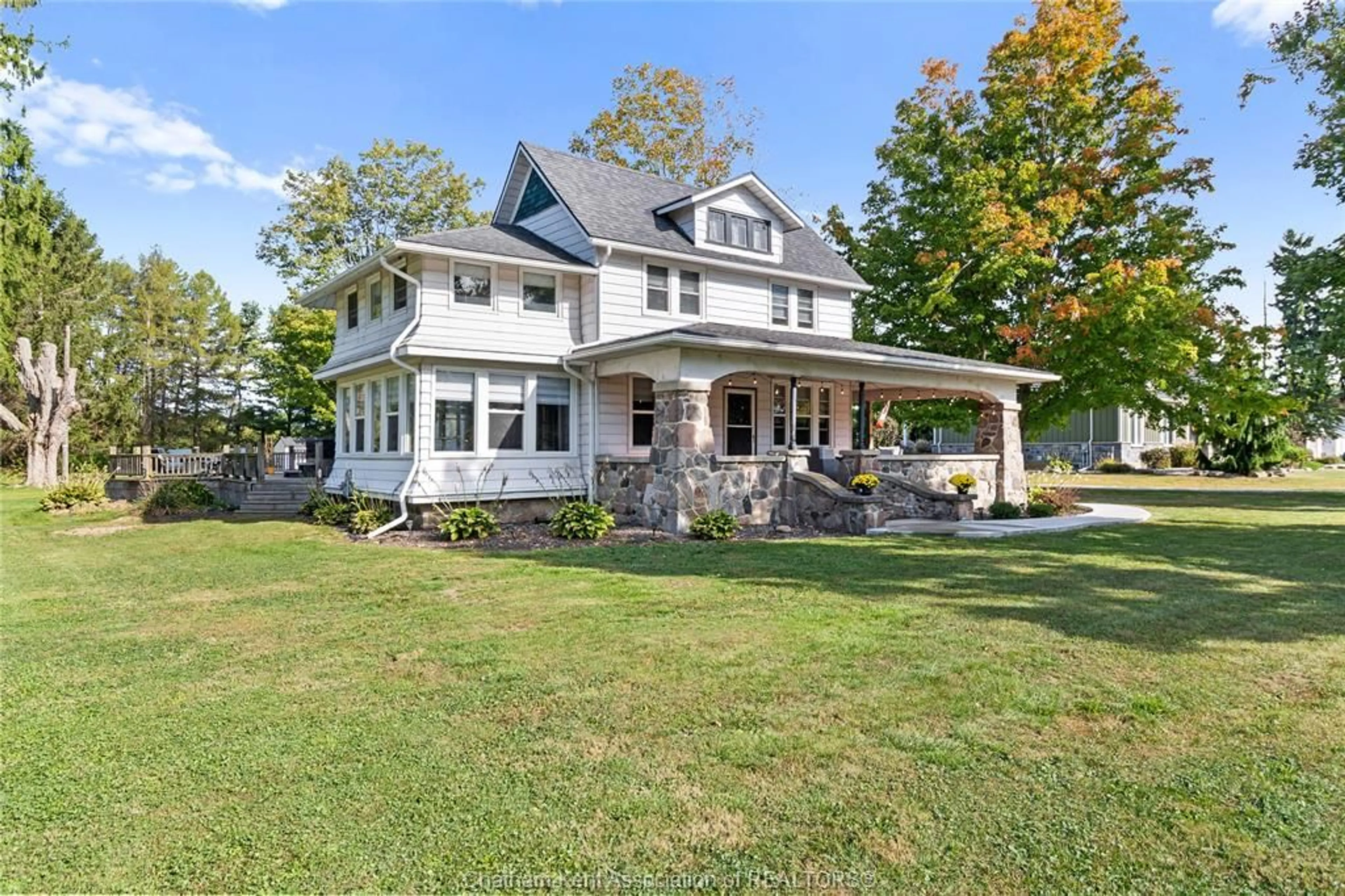 Home with vinyl exterior material, unknown for 7783 Talbot Trail, Blenheim Ontario N0P 1A0