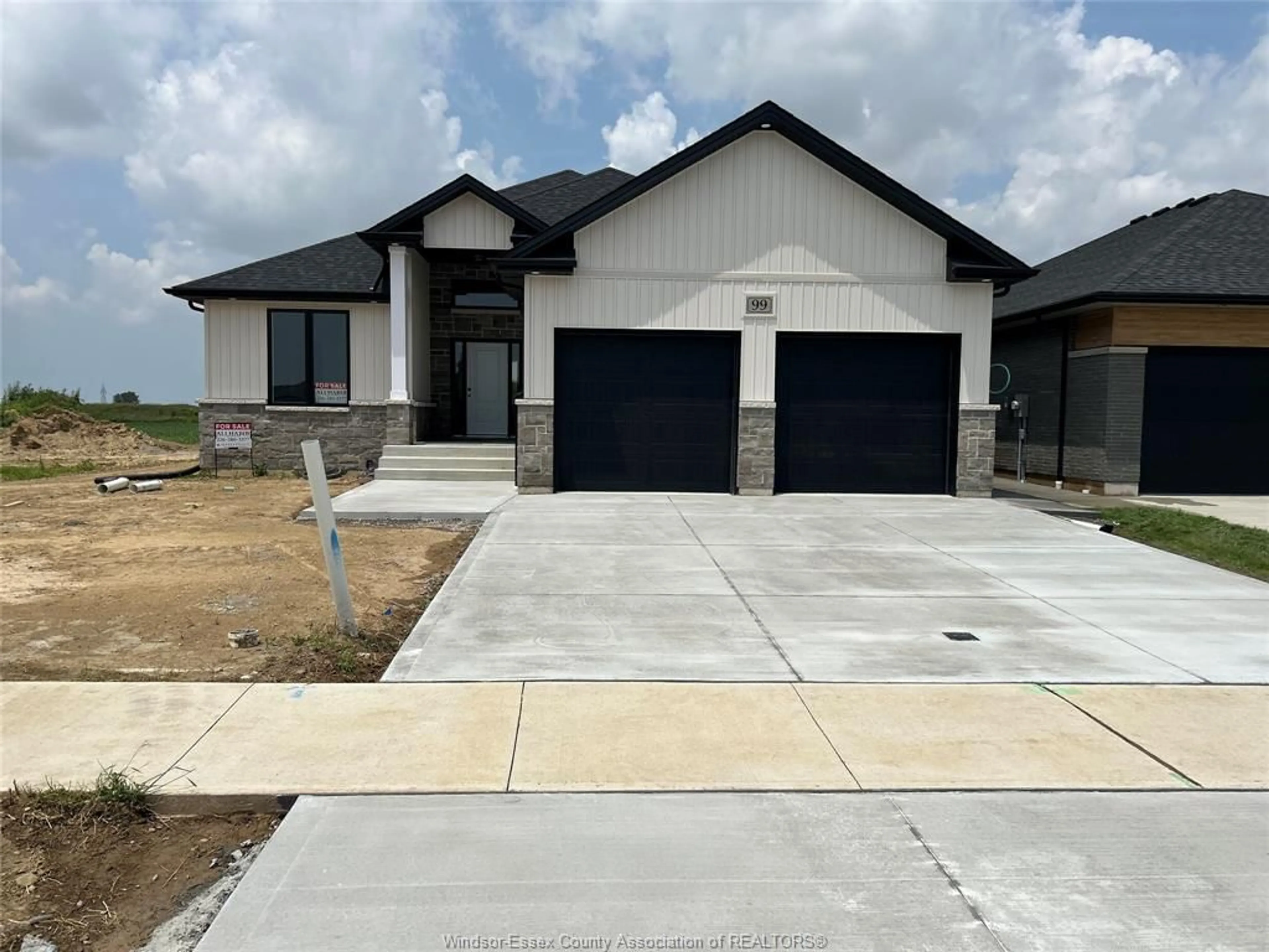 Unknown for 99 VALENCIA Dr, Chatham Ontario N7L 0G3