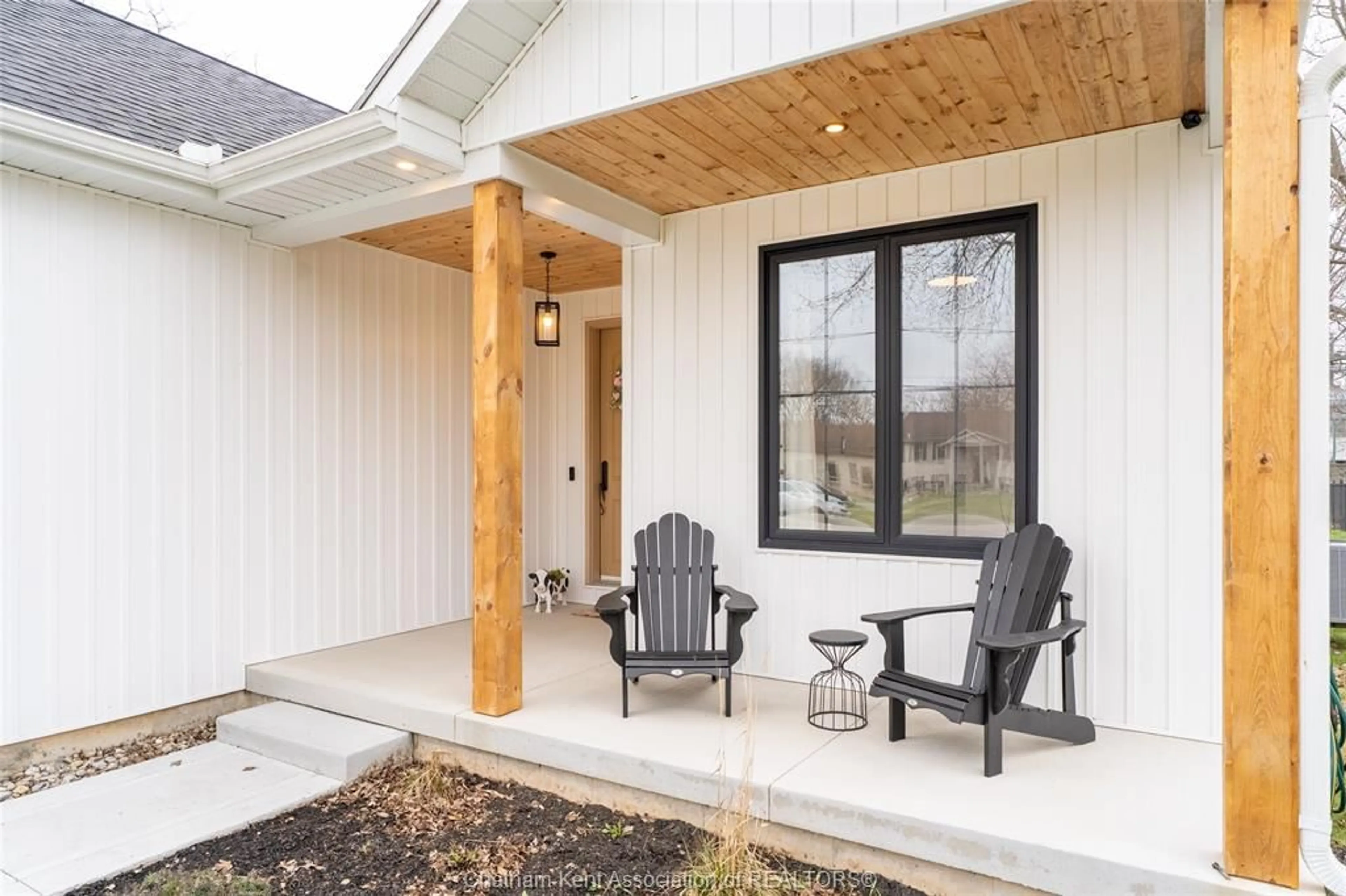 Unknown for 11597 Longwoods Rd, Kent Bridge Ontario N0P 1V0