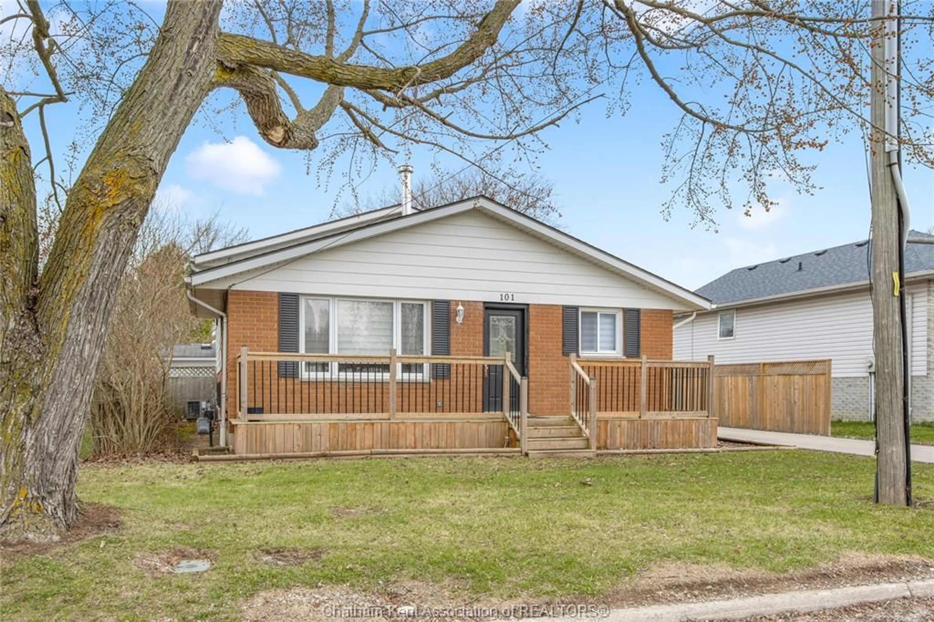 Home with vinyl exterior material, street for 101 ANGER St, Blenheim Ontario N0P 1A0