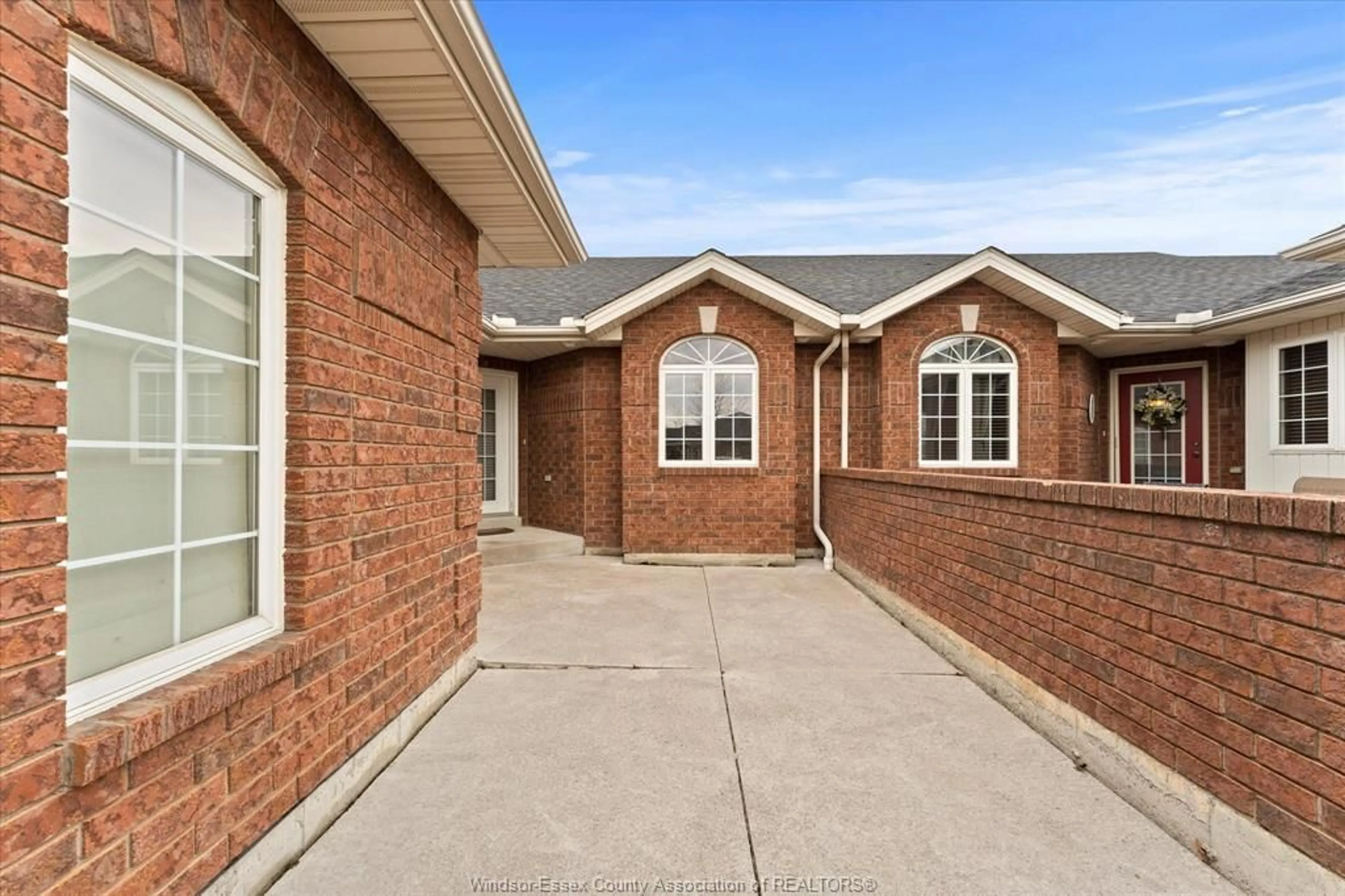 Home with brick exterior material, street for 104 RIVERFRONT PARK Cres, Amherstburg Ontario N9V 0B7