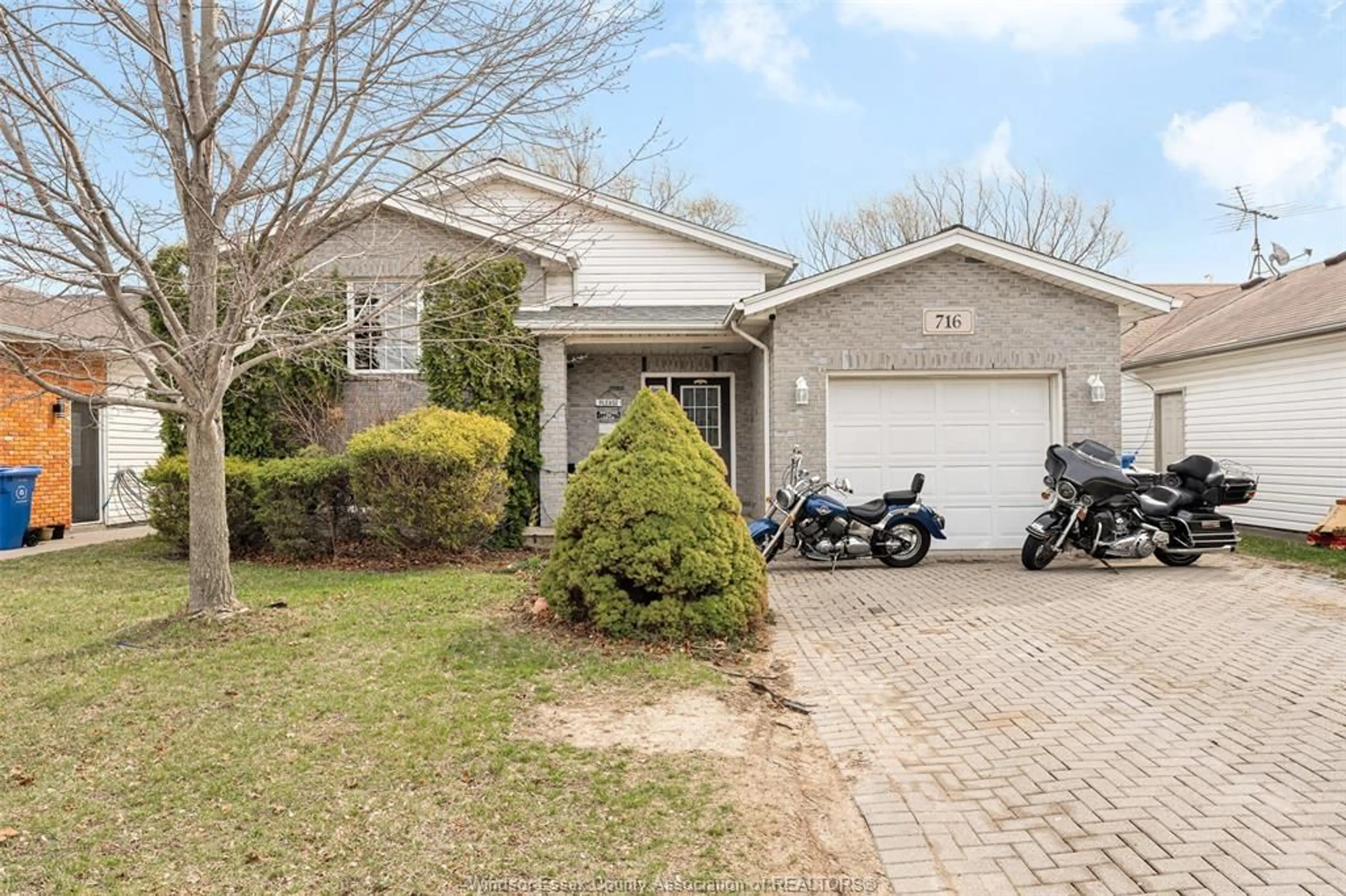 Unknown for 716 RICHMOND, Amherstburg Ontario N9V 3Z5