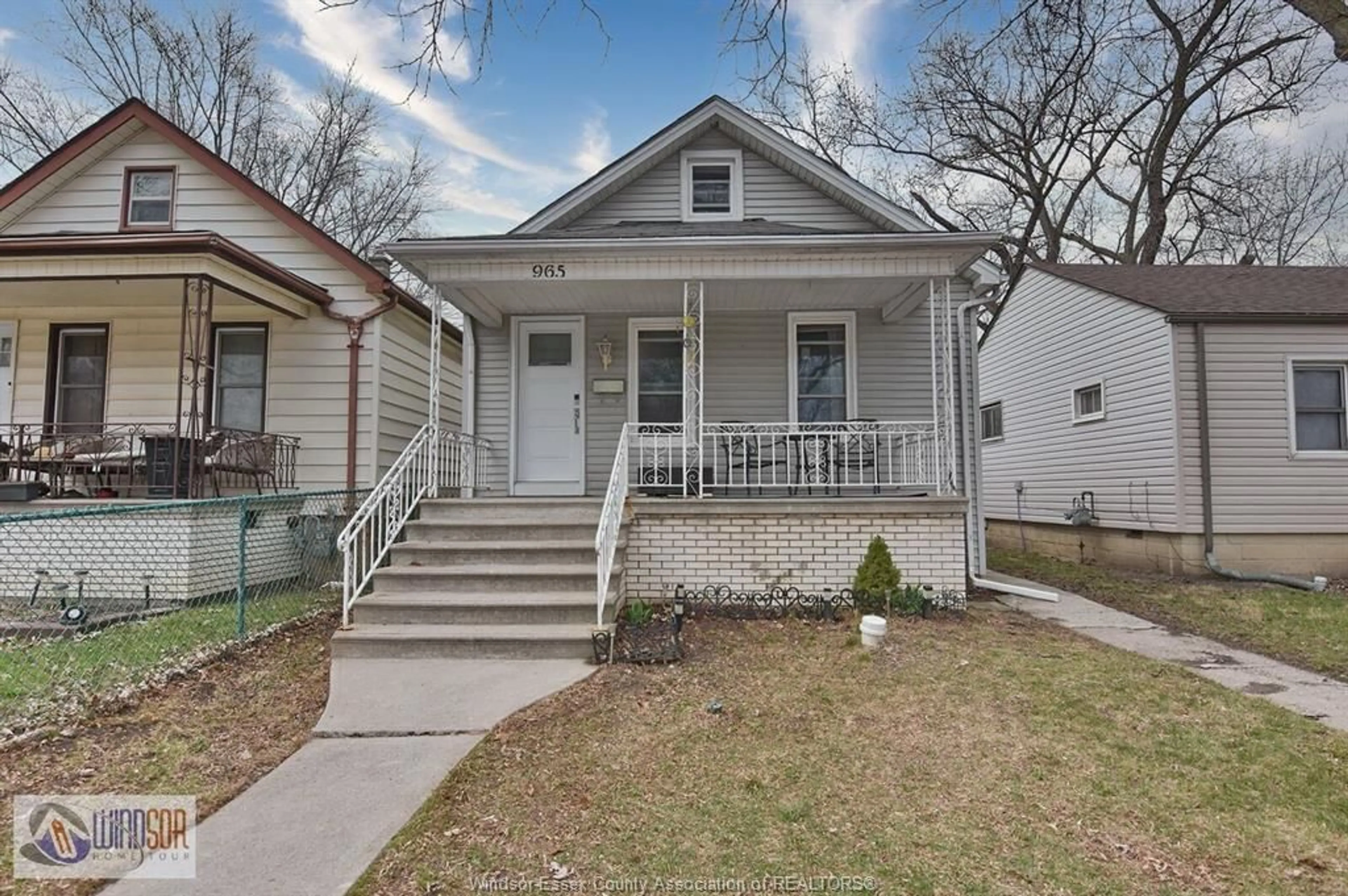 Unknown for 965 BRIDGE, Windsor Ontario N9B 2M9