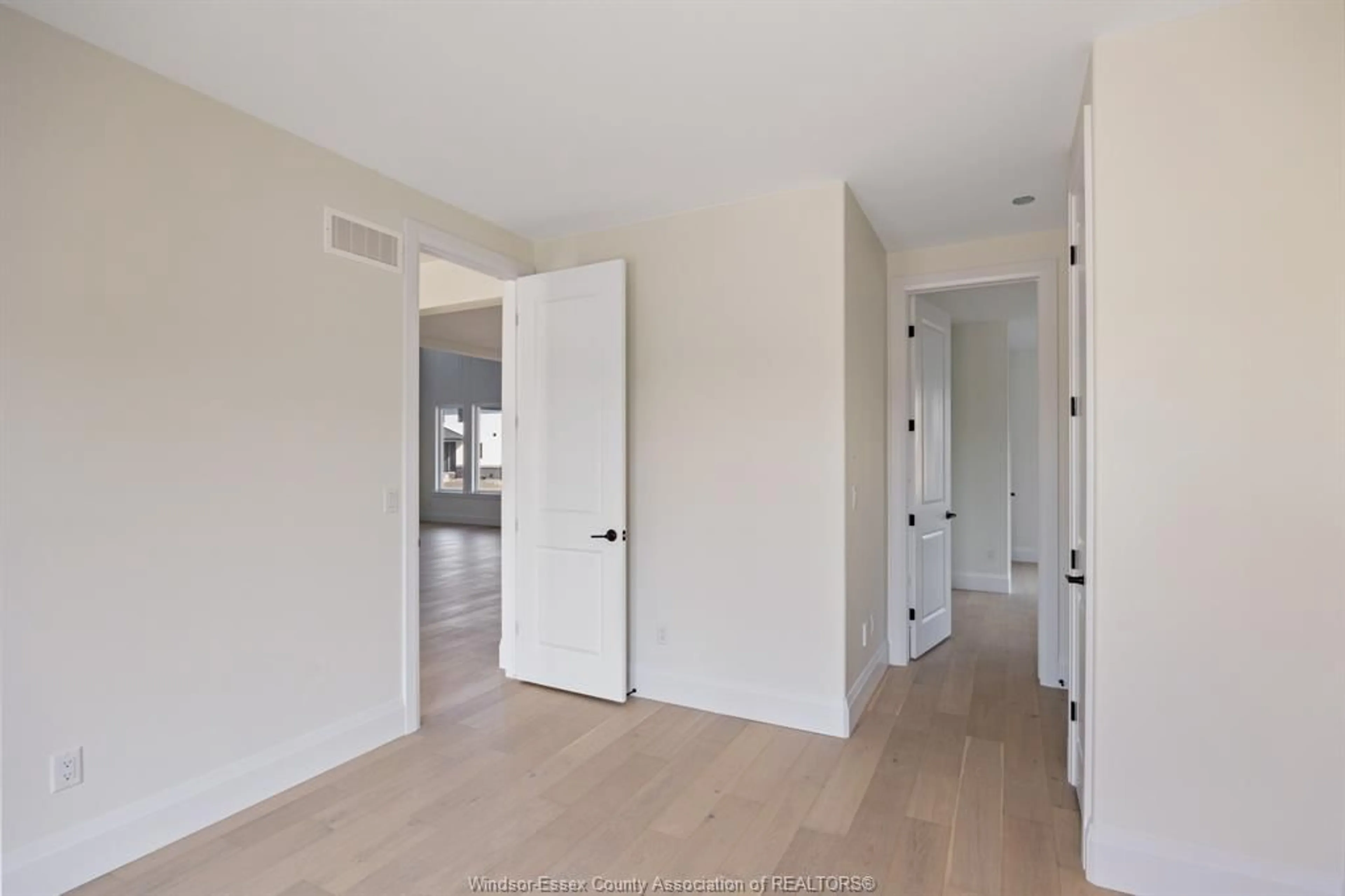 Unknown for 1229 CAMPANA Cres, Lakeshore Ontario N8L 0K4