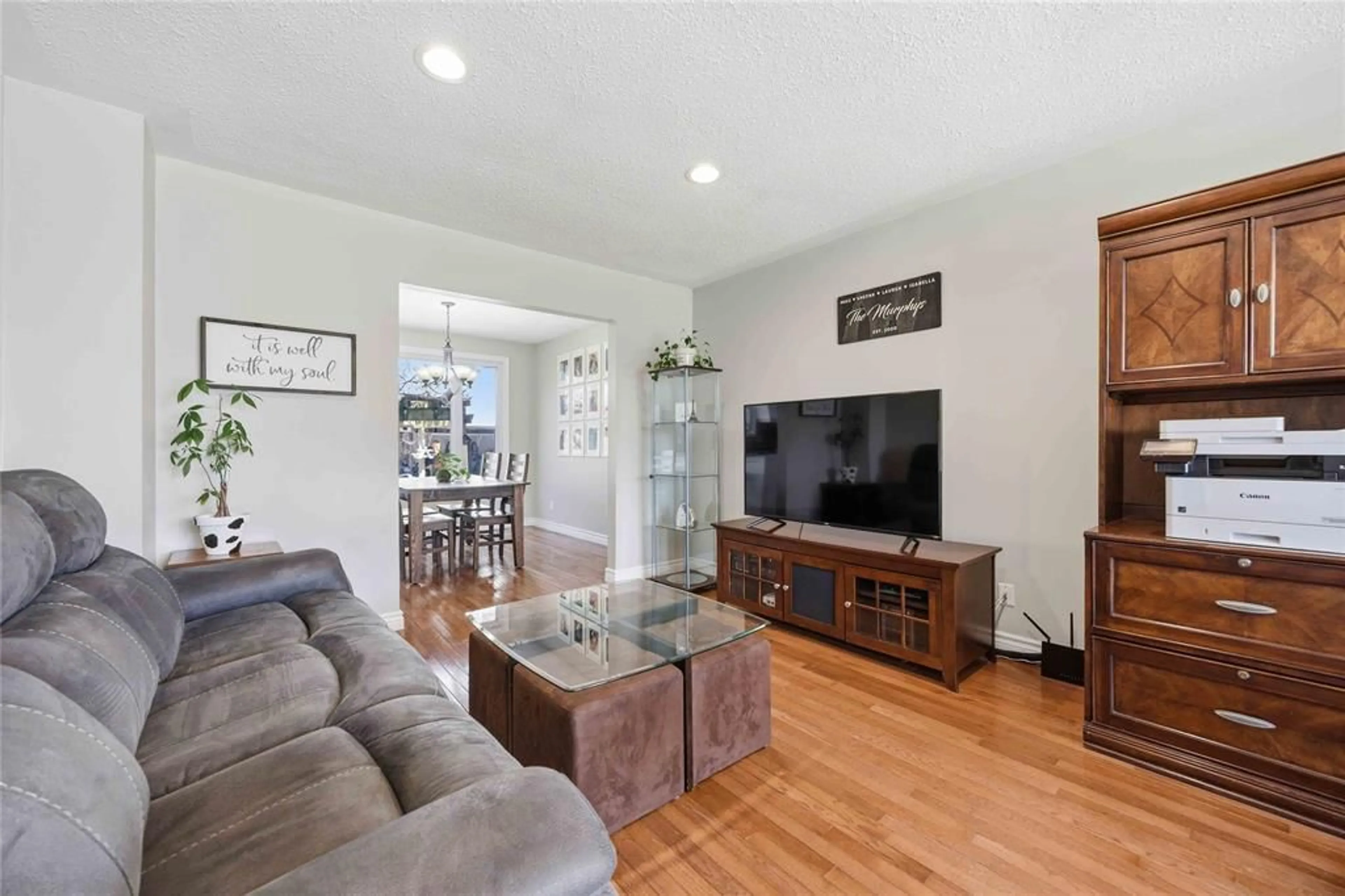 Living room with furniture, unknown for 1224 ARLINGTON Ave, Sarnia Ontario N7S 3T8