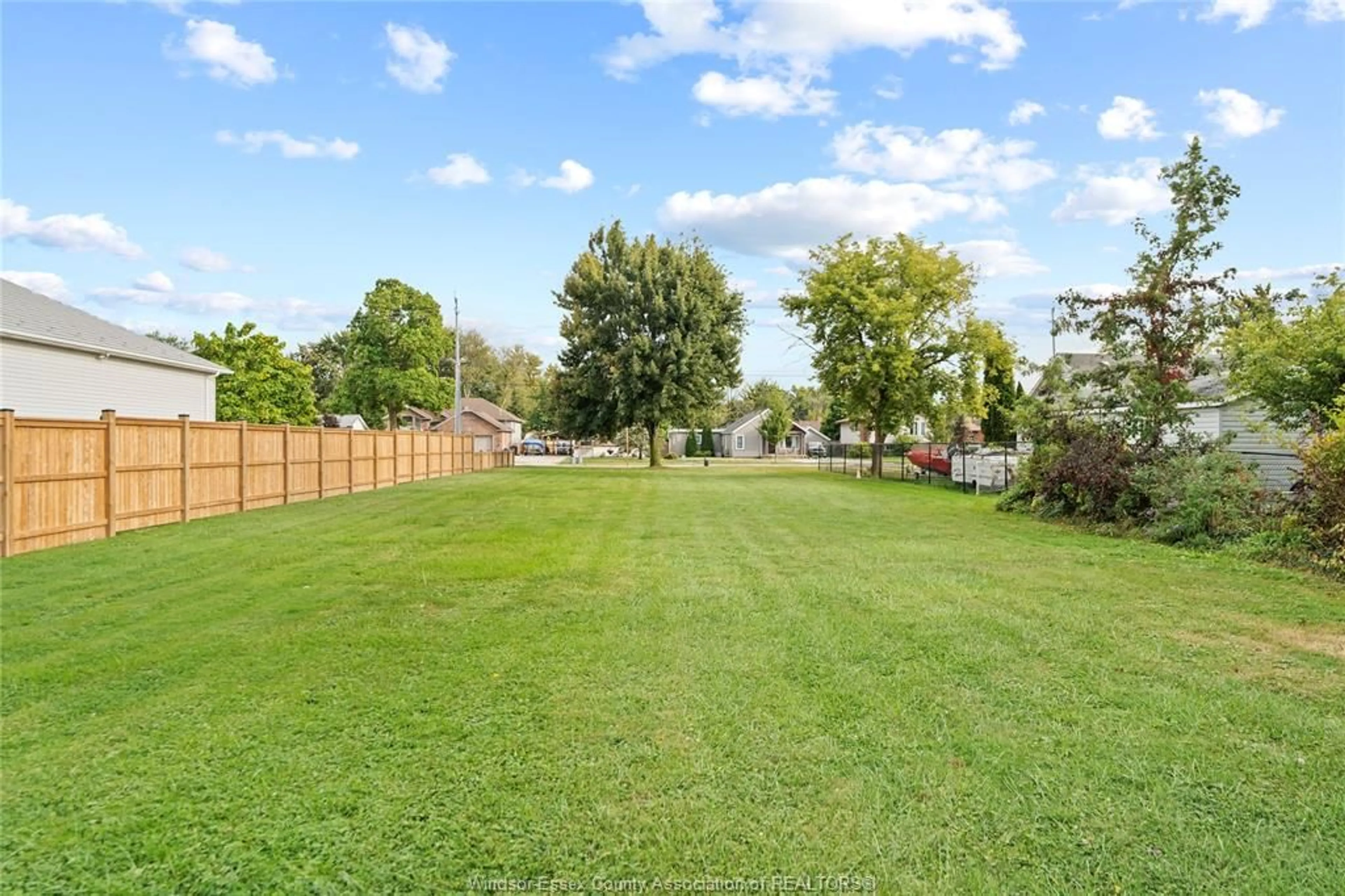 A pic from outside/outdoor area/front of a property/back of a property/a pic from drone, water/lake/river/ocean view for 333 Victoria St, Essex Ontario N8M 1N6