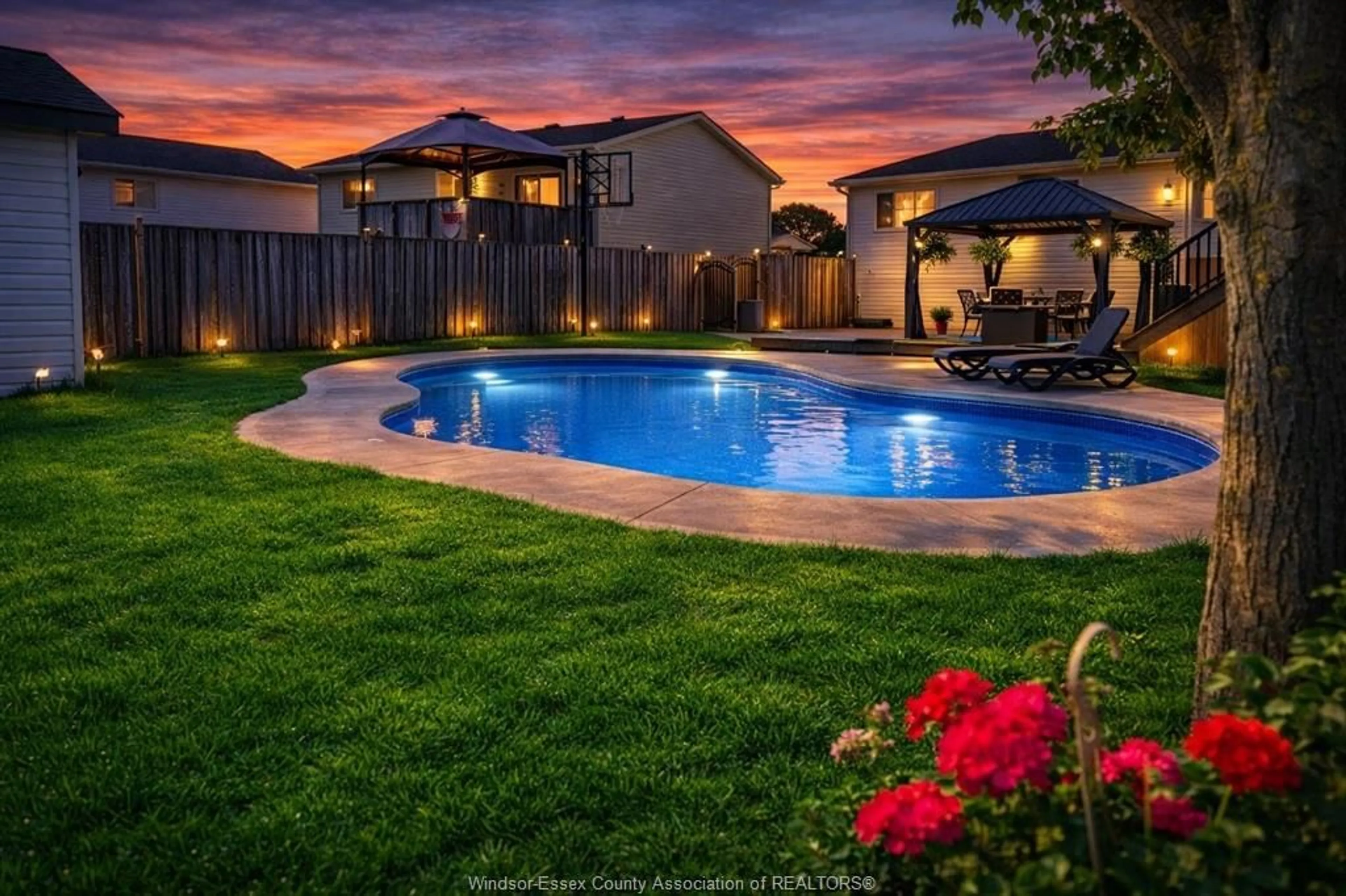 Pool for 99 VERMONT, Amherstburg Ontario N9V 3Z5