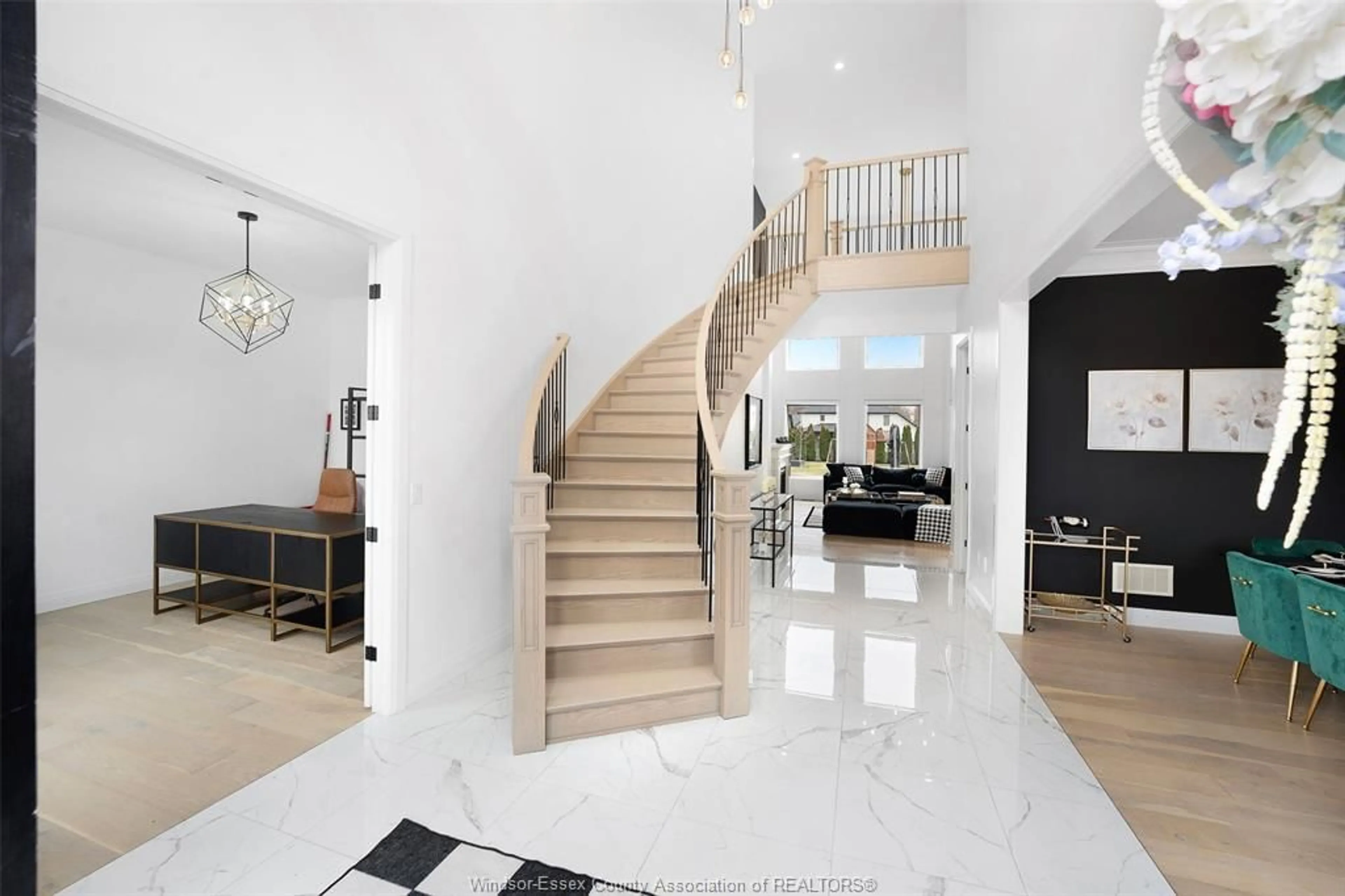 Stairs for 3640 DONATO, LaSalle Ontario N9H 0L5