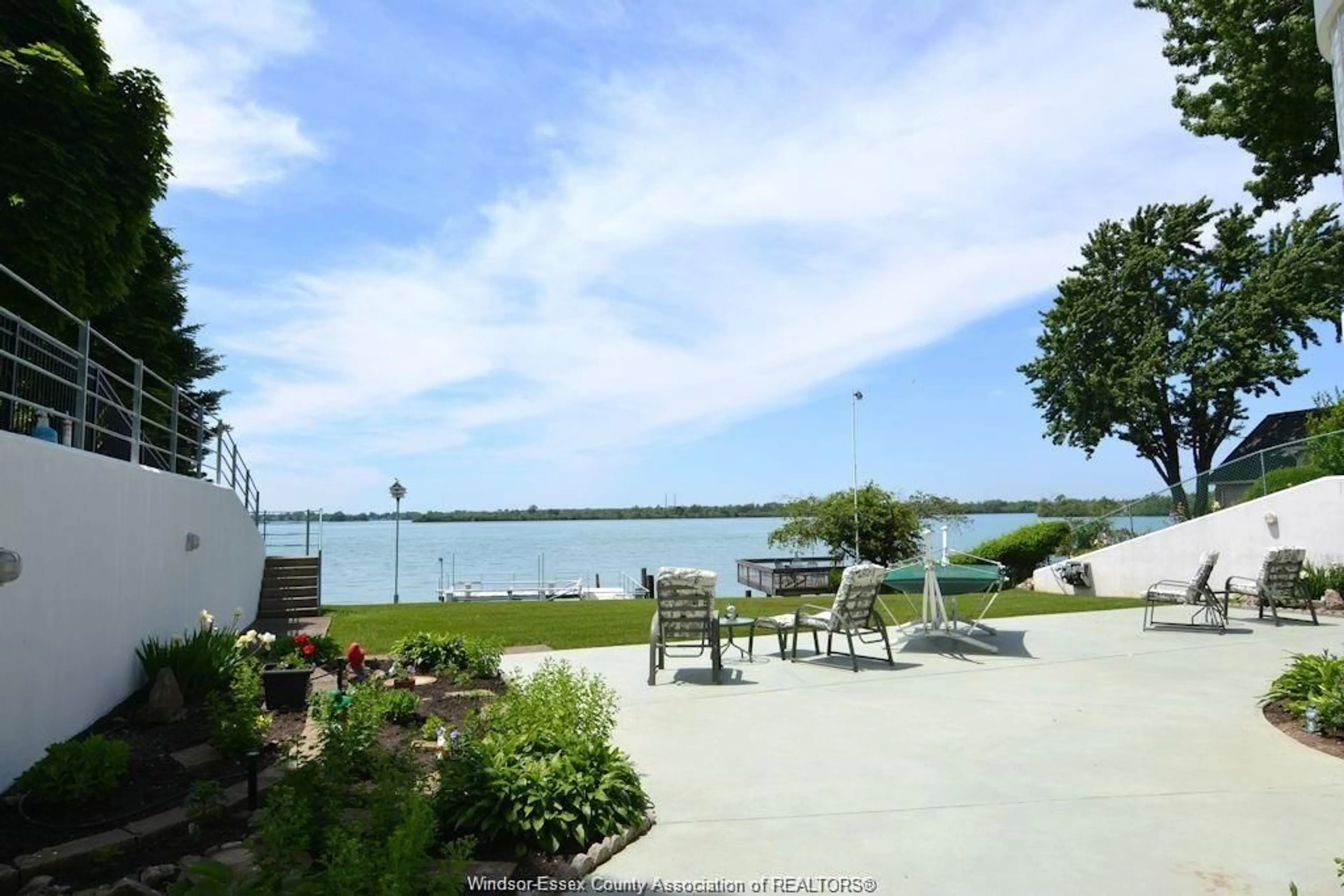 Patio, water/lake/river/ocean view for 34 LAIRD, Amherstburg Ontario N9V 1X5