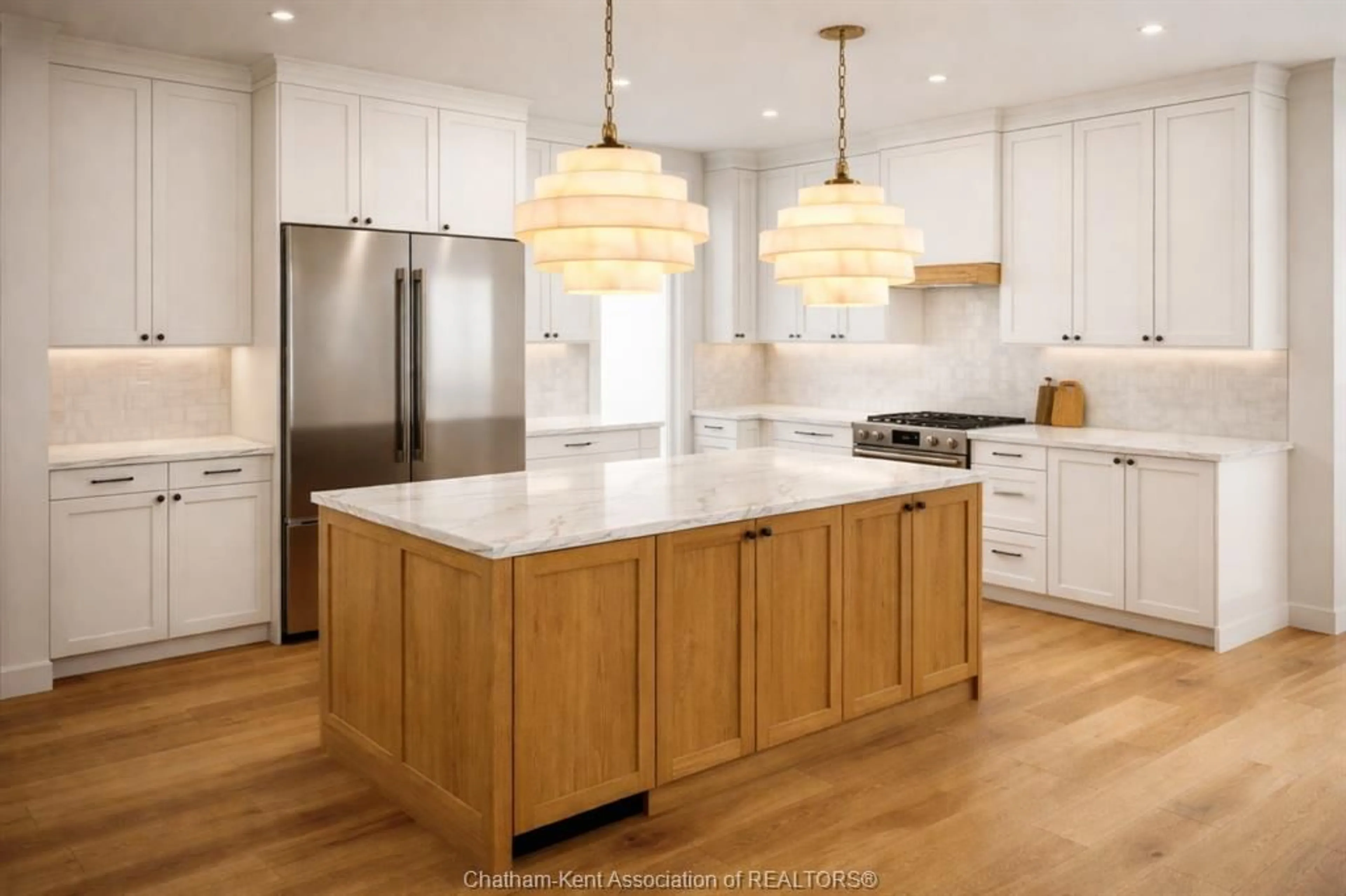 Contemporary kitchen, wood/laminate floor for 143 Rosewood Cres, Chatham Ontario N7M 0V5