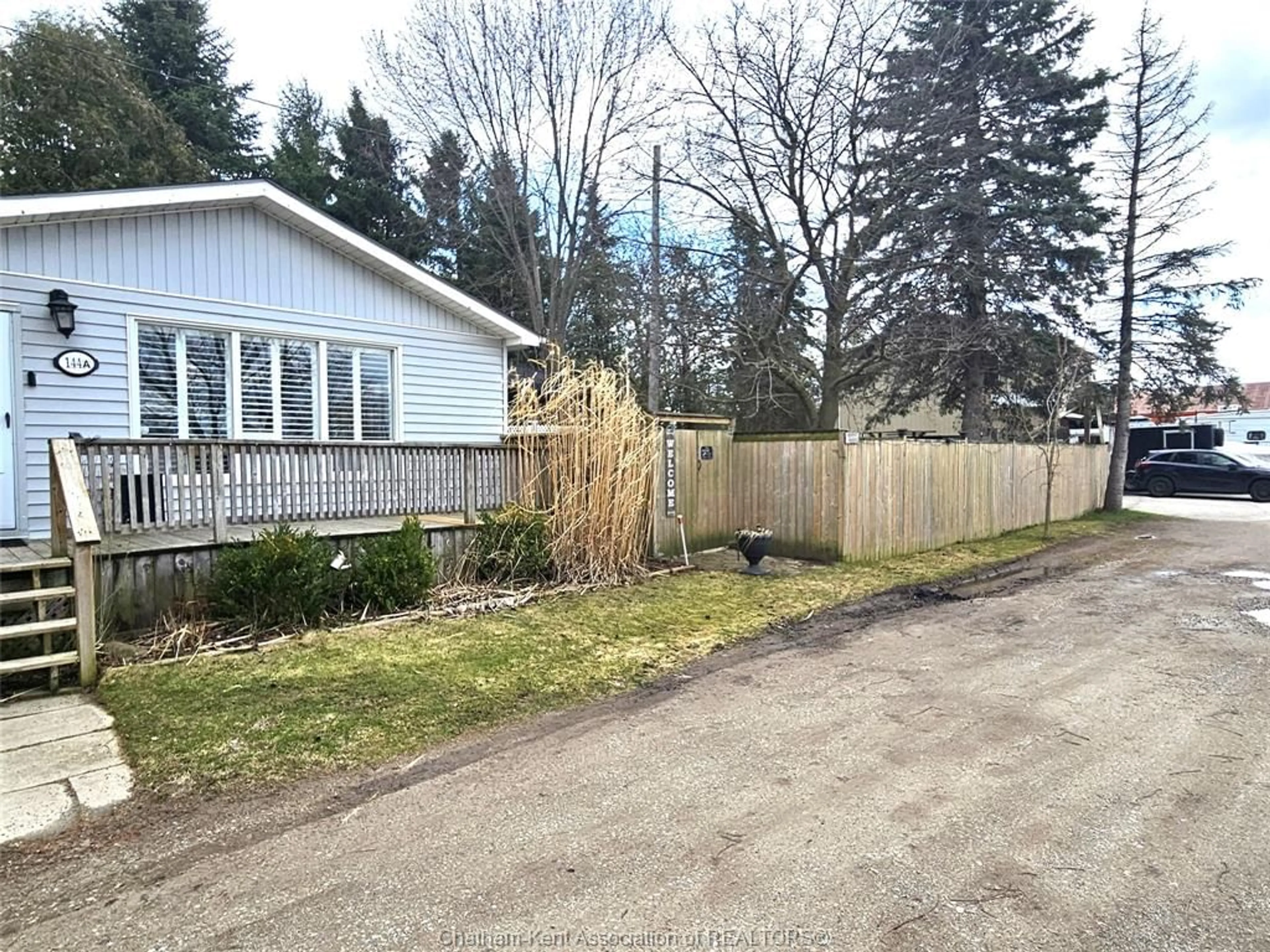 A pic from outside/outdoor area/front of a property/back of a property/a pic from drone, street for 144 WHITING St, Ingersoll Ontario N5C 3B3