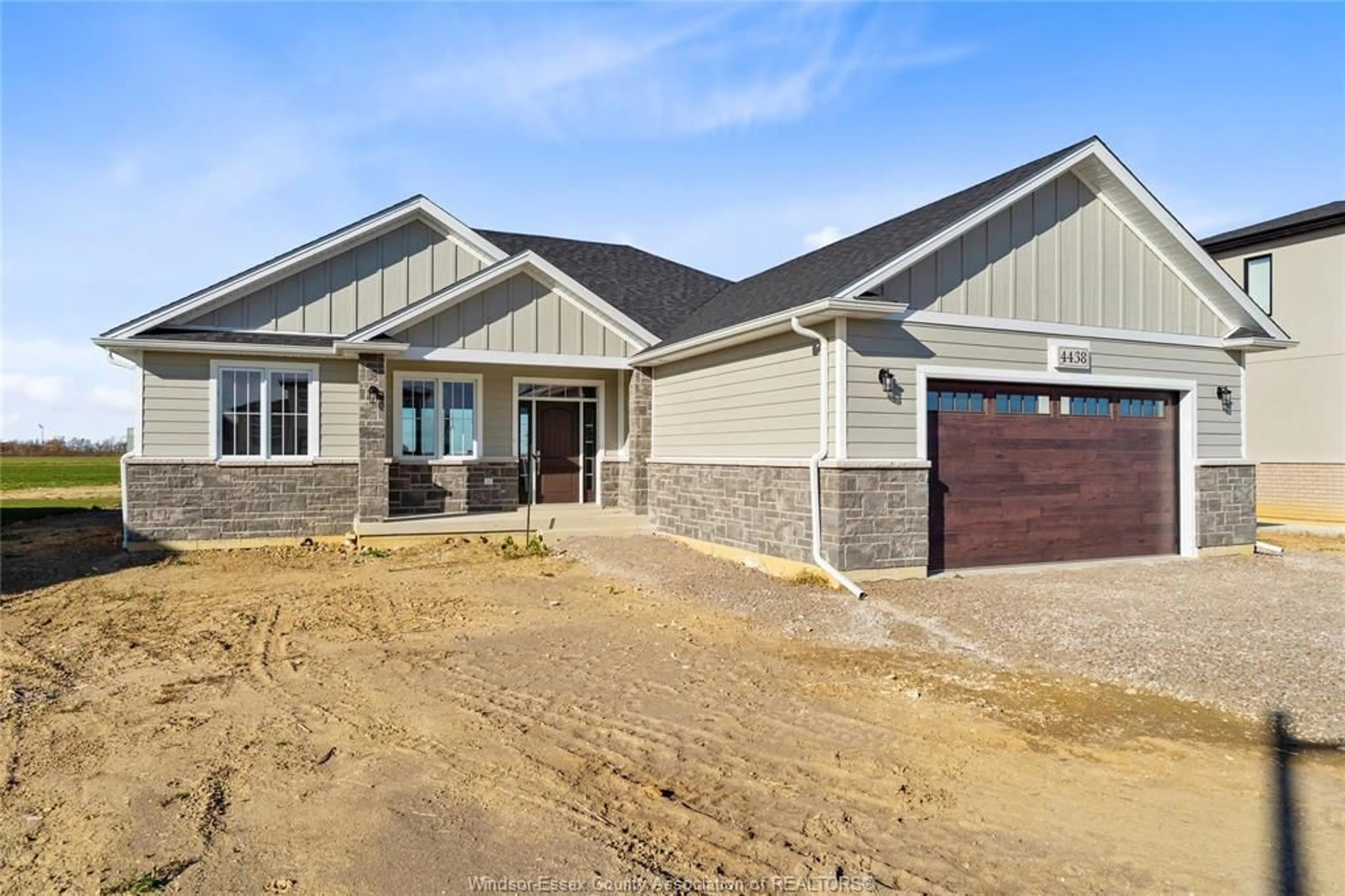 Unknown for 4438 BELMONT, Comber Ontario N0R 1A0