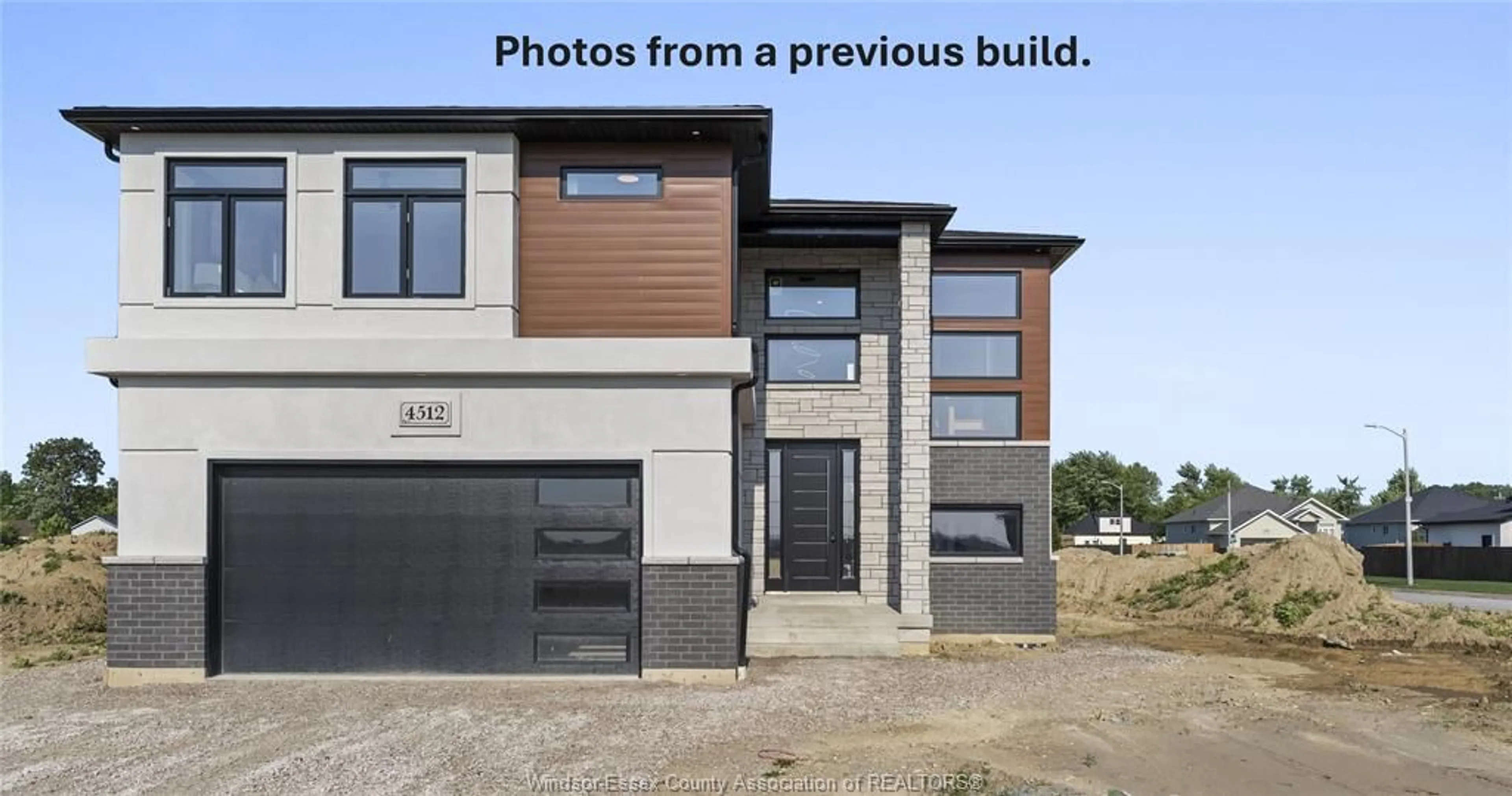 A pic from outside/outdoor area/front of a property/back of a property/a pic from drone, building for 2572 MAYFAIR, LaSalle Ontario N9J 2M6