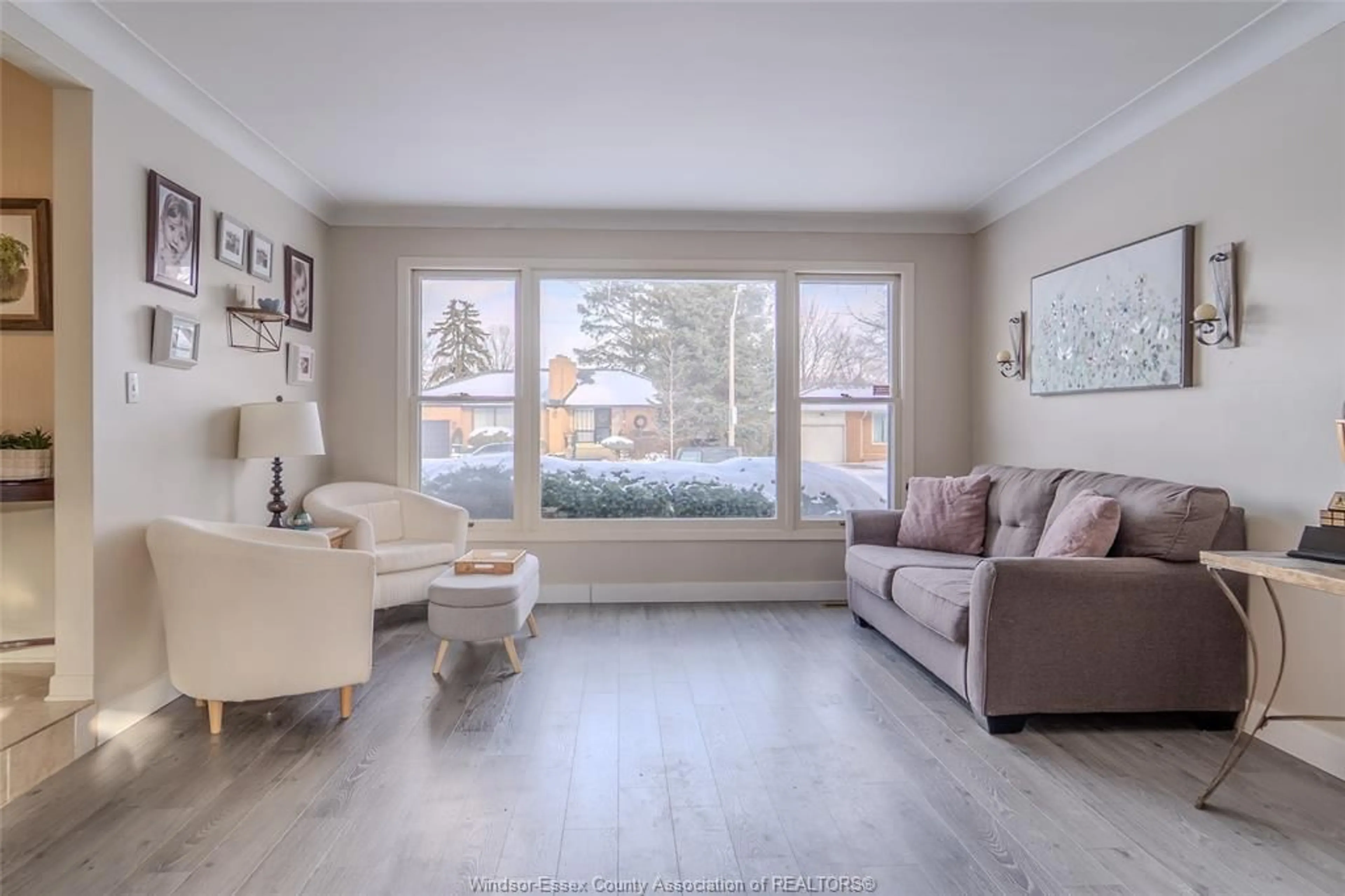 Living room with furniture, unknown for 2477 MARK Ave, Windsor Ontario N9E 2W2