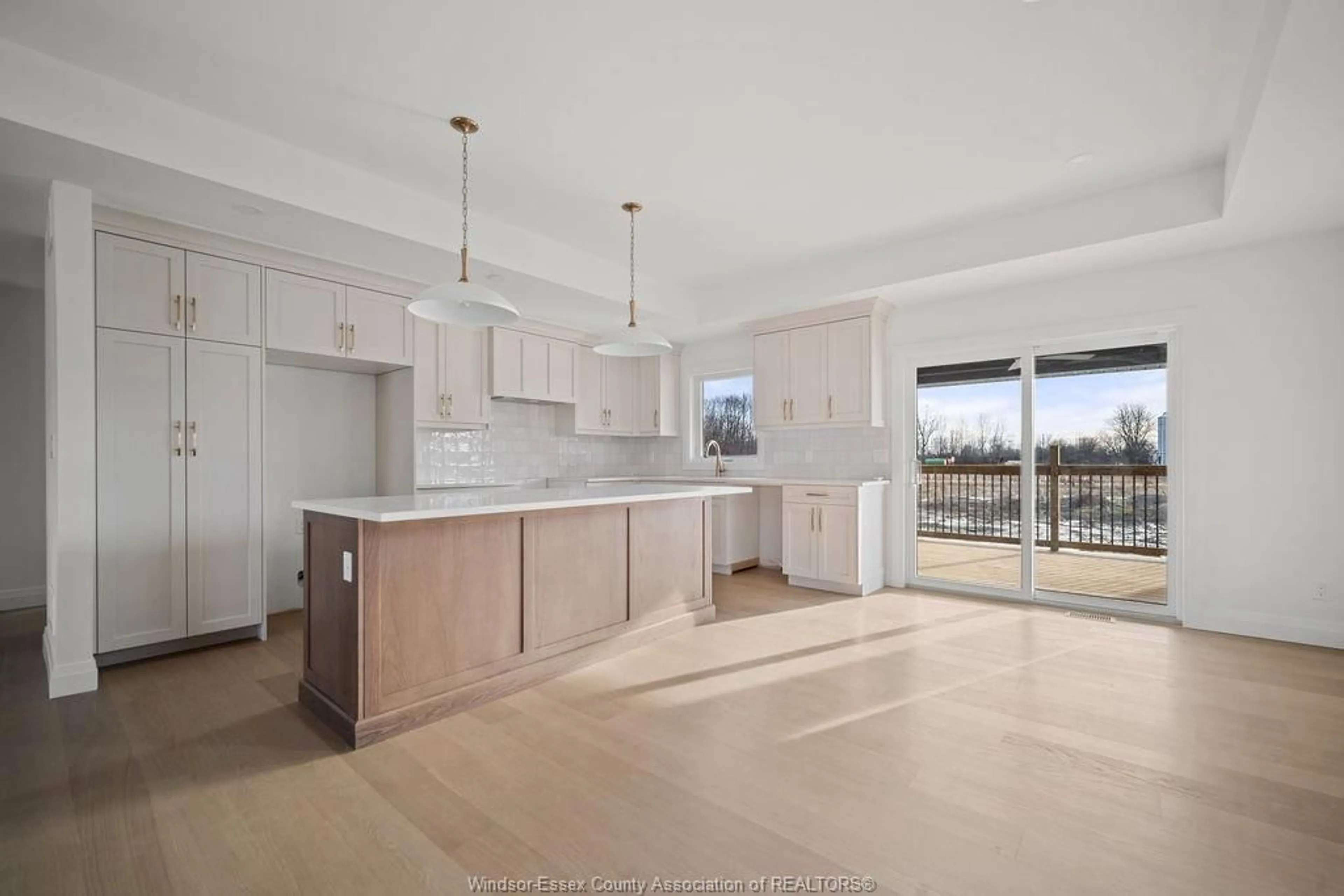 Open concept kitchen, unknown for 3485 OKE, LaSalle Ontario N9J 2W8