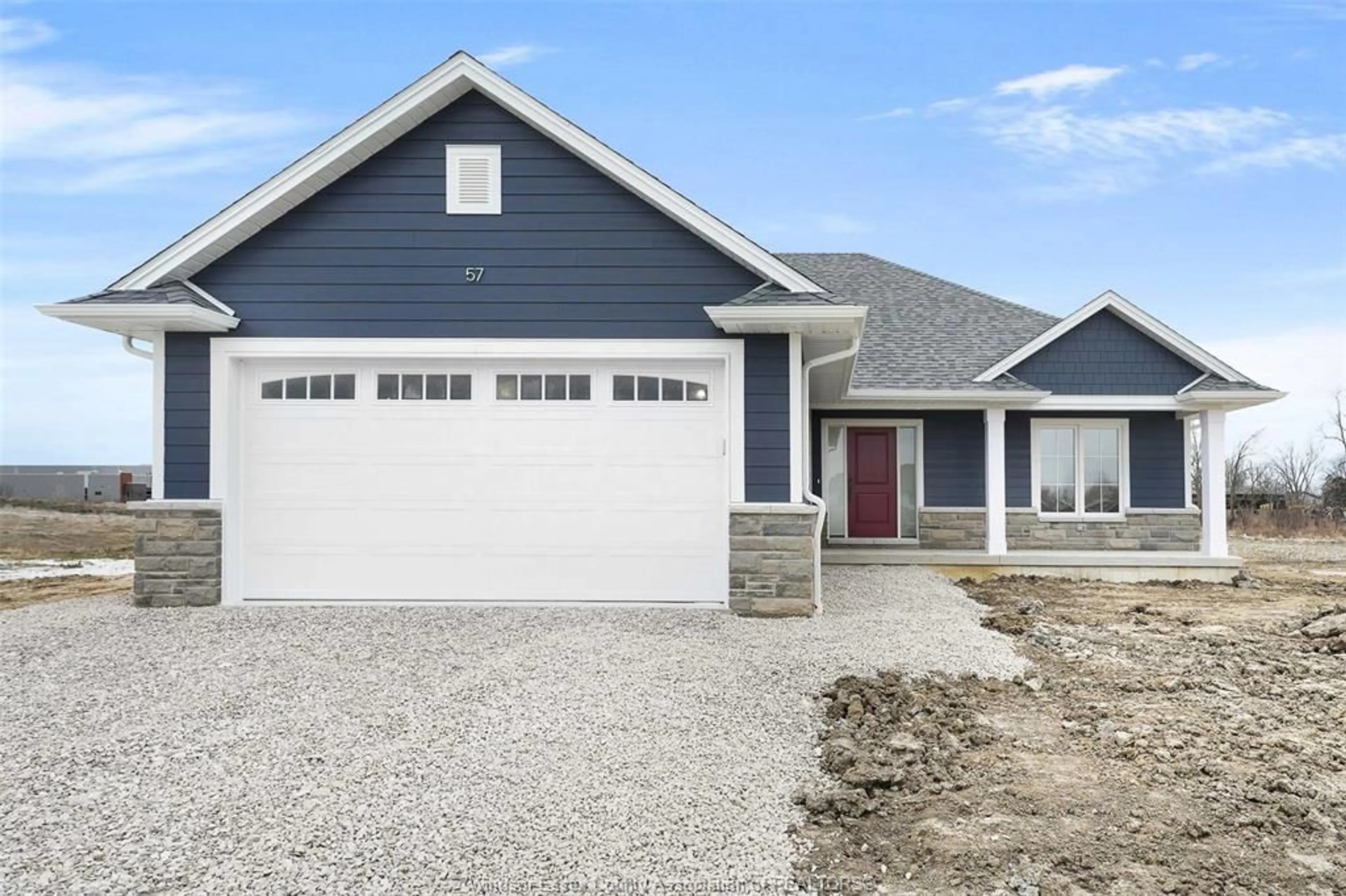 Home with vinyl exterior material, street for 44 BELLEVIEW Dr, Kingsville Ontario N0R 1B0