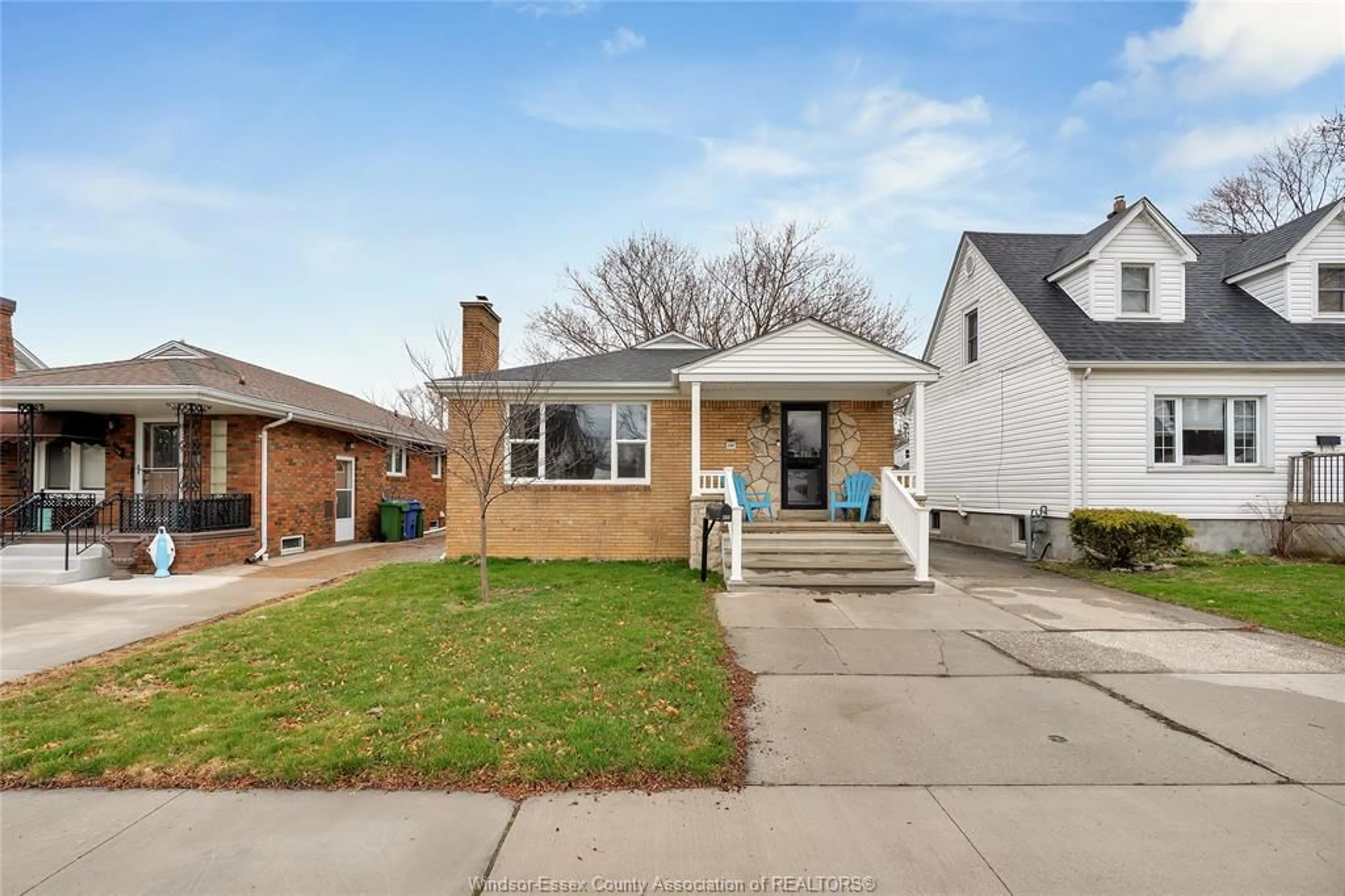 Home with brick exterior material, street for 250 ISABELLE, Windsor Ontario N8S 3A6