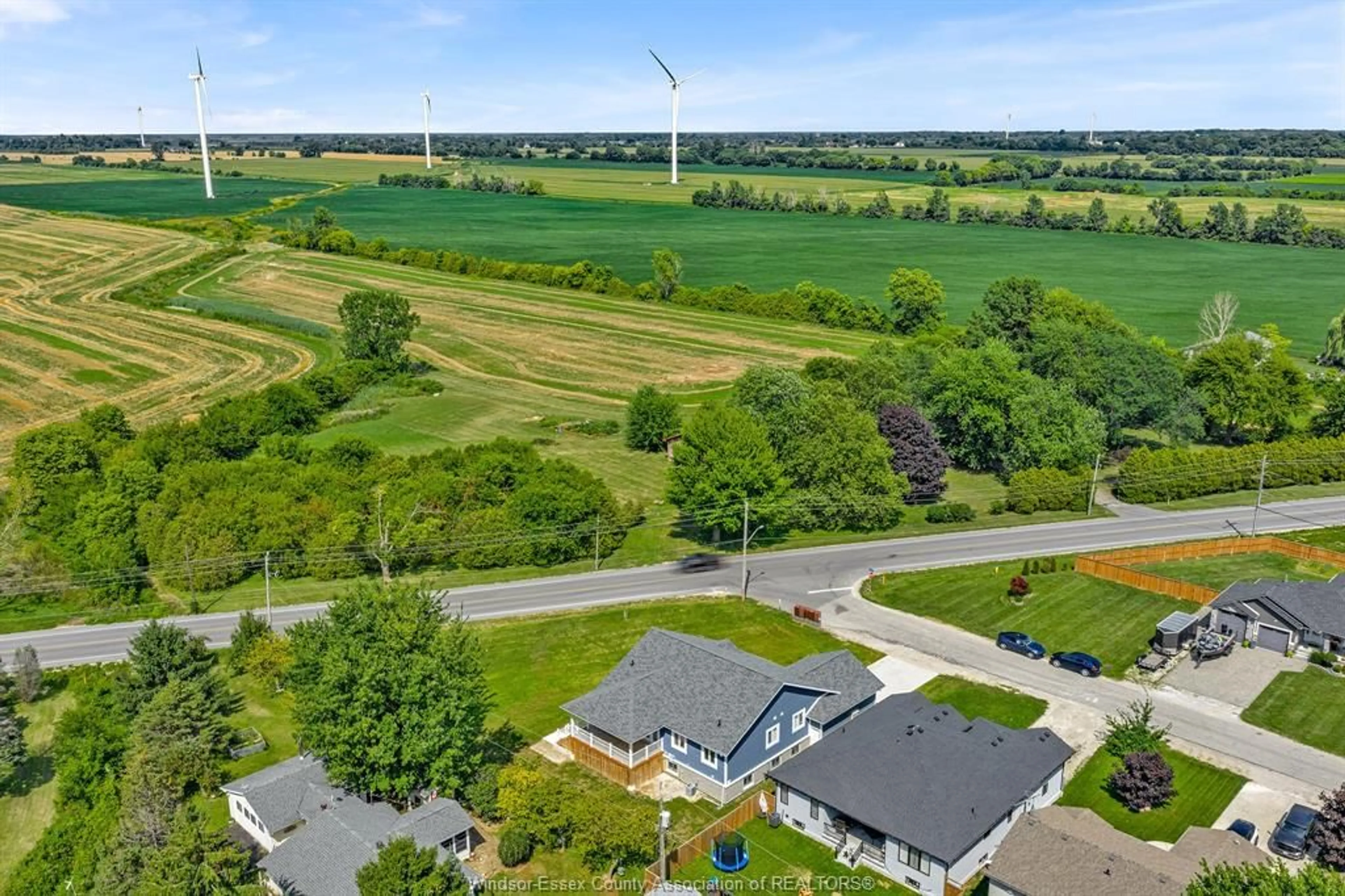 A pic from outside/outdoor area/front of a property/back of a property/a pic from drone, water/lake/river/ocean view for 157 GLOUCESTER Dr, Essex Ontario N0R 1G0