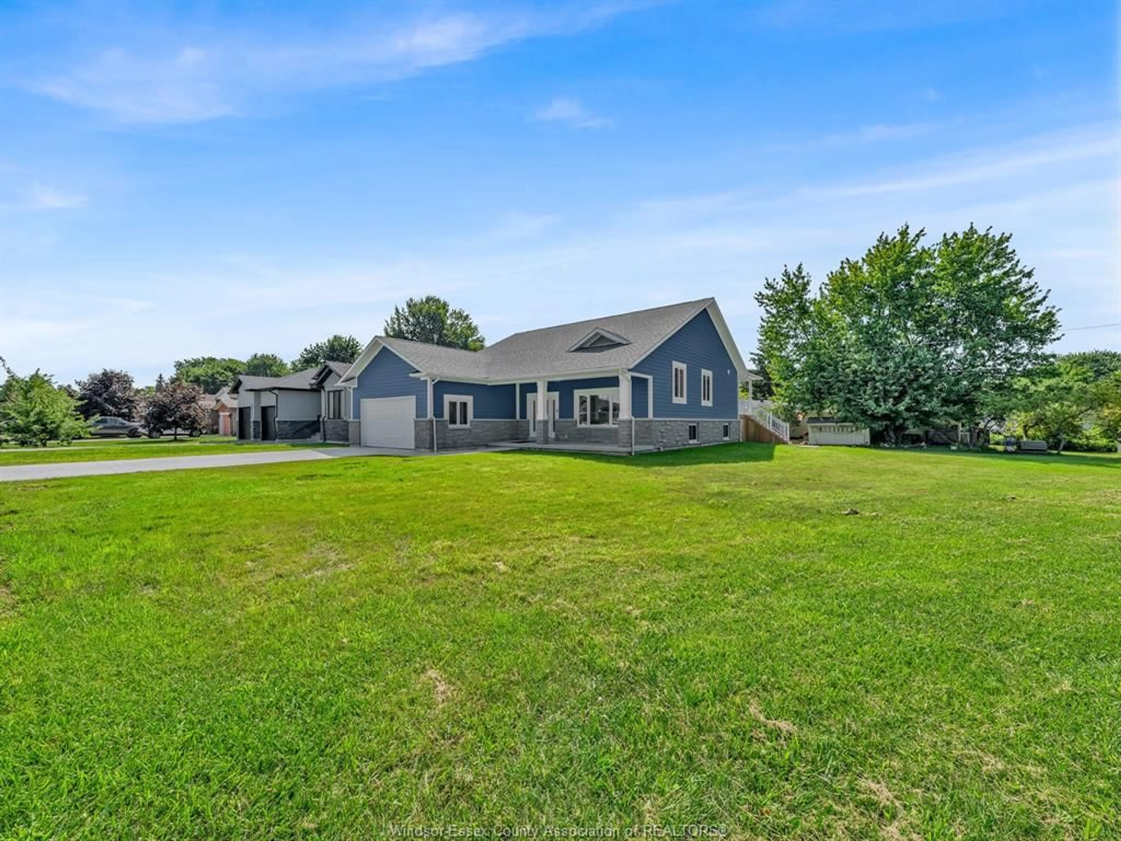 A pic from outside/outdoor area/front of a property/back of a property/a pic from drone, water/lake/river/ocean view for 157 GLOUCESTER Dr, Essex Ontario N0R 1G0