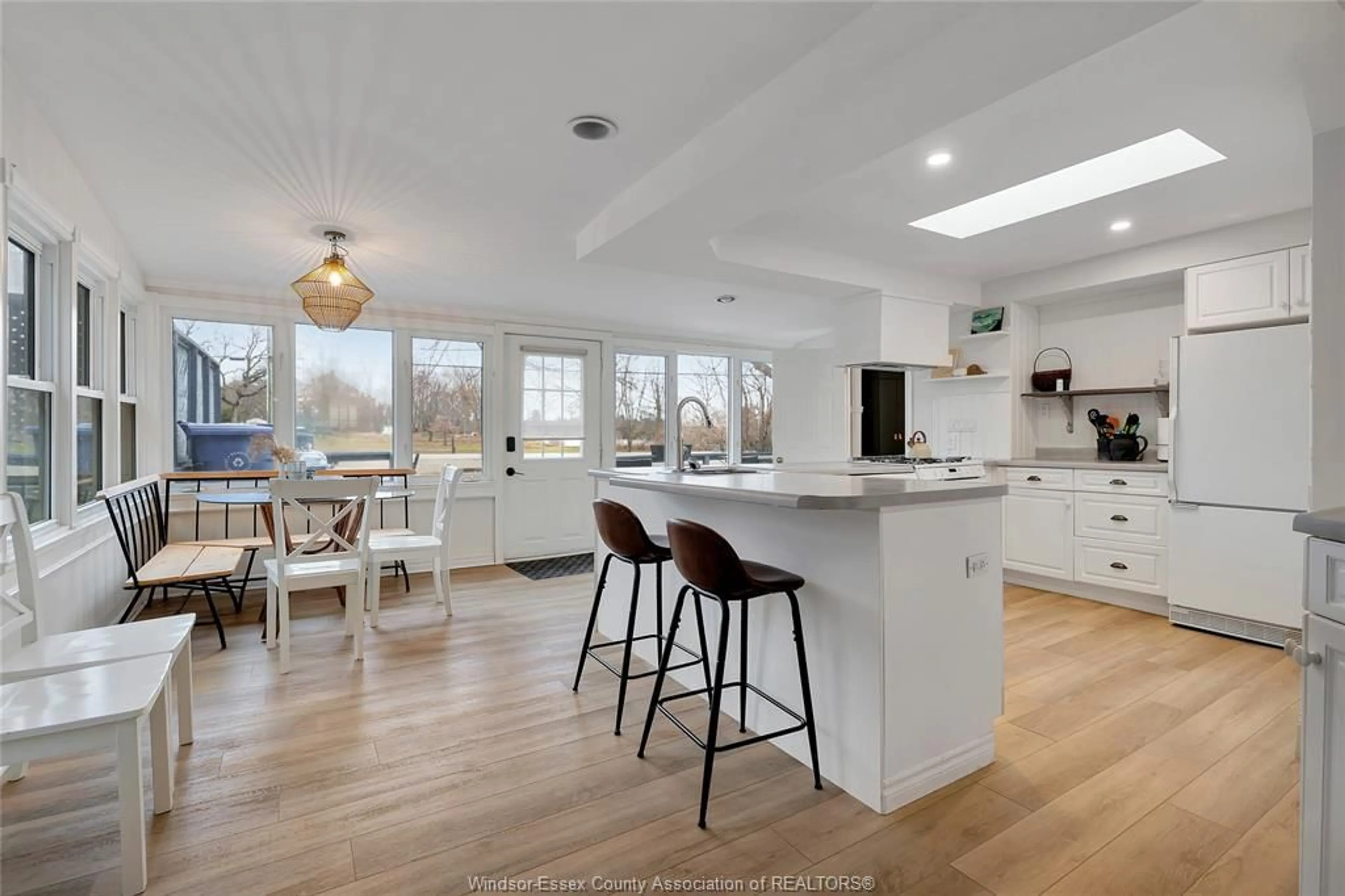 Open concept kitchen, unknown for 169 LAKESIDE Dr, Amherstburg Ontario N0R 1G0