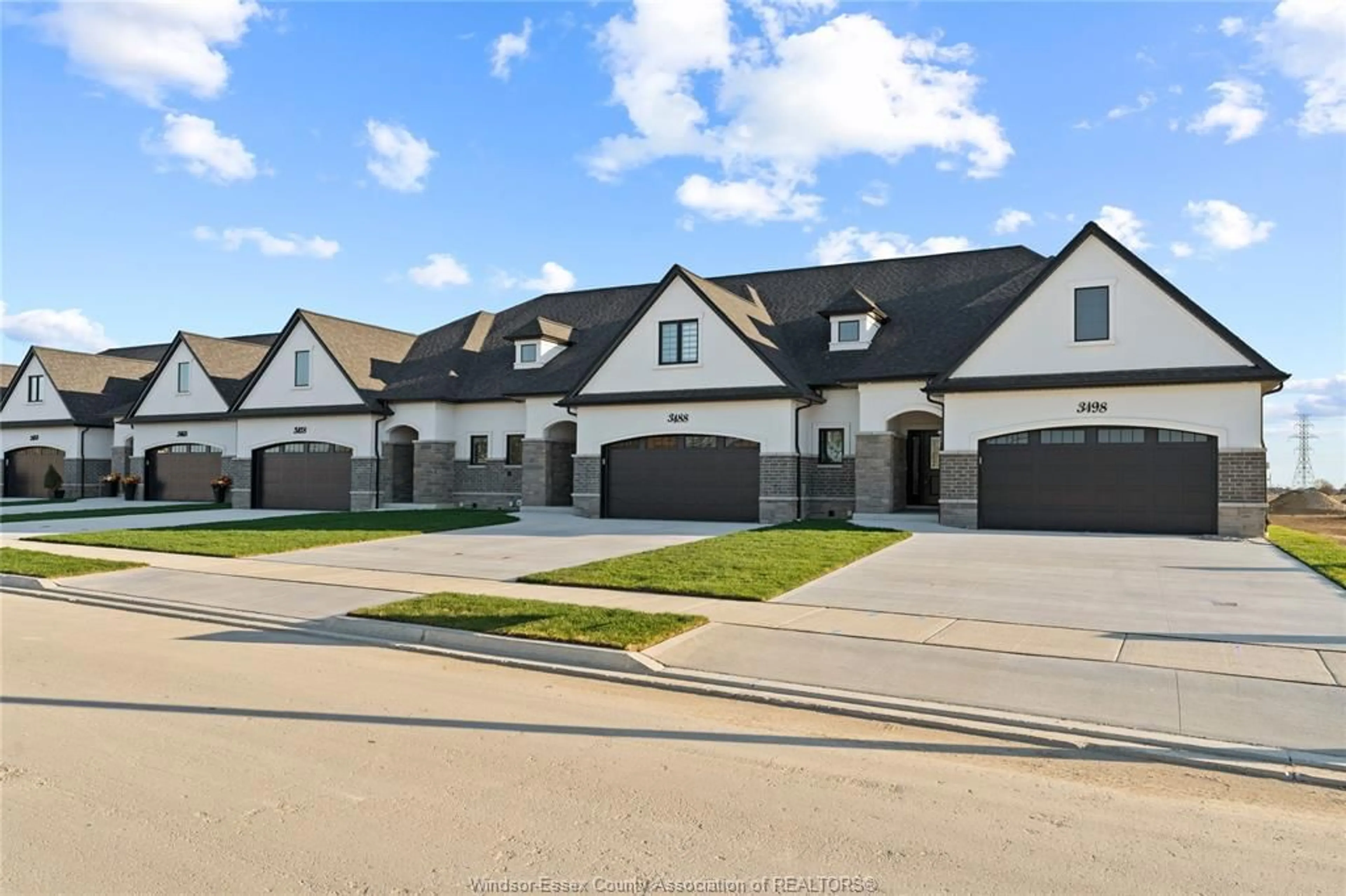 Unknown for 3255 TULLIO Dr, LaSalle Ontario N9H 1H3