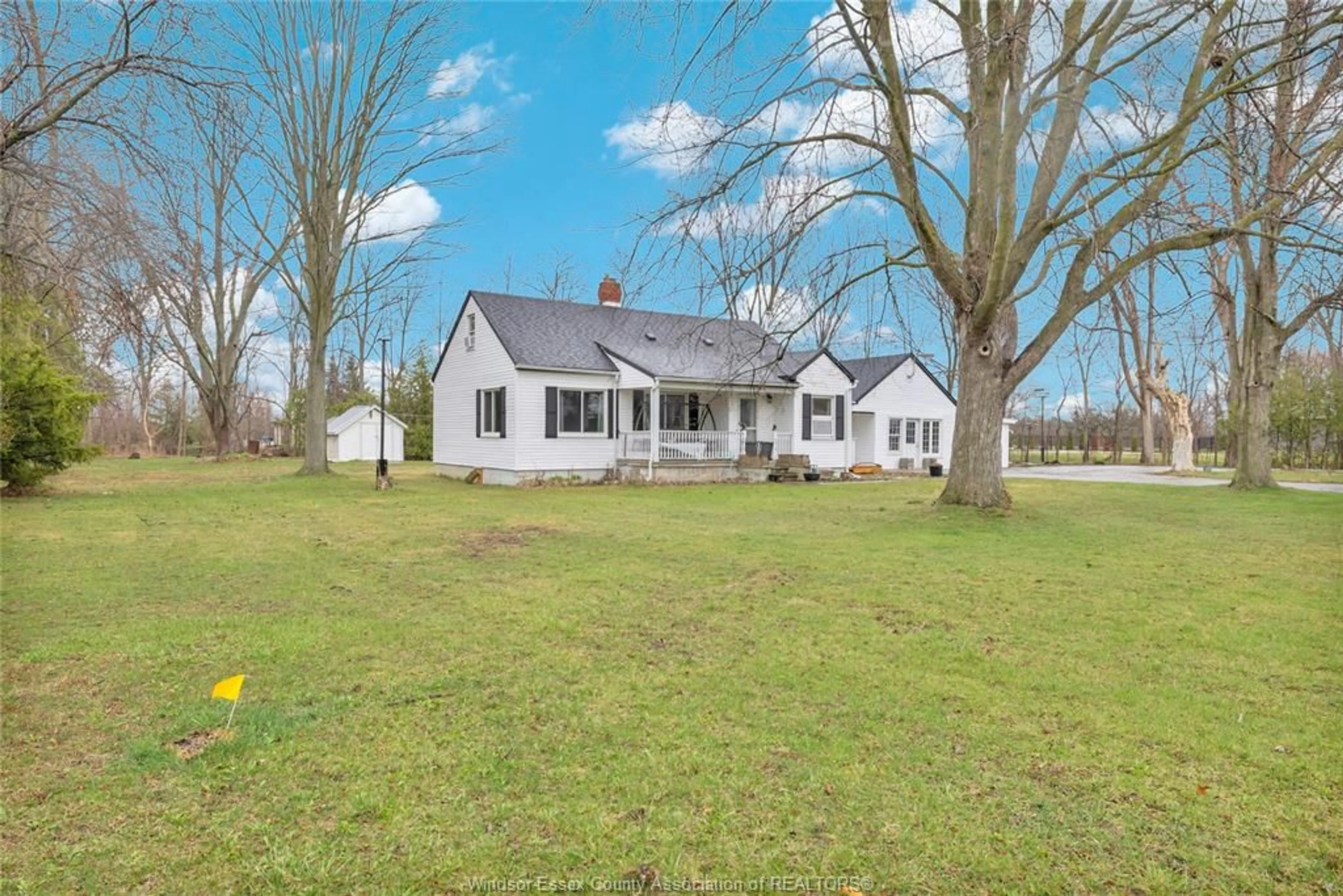 A pic from outside/outdoor area/front of a property/back of a property/a pic from drone, unknown for 12288 TALBOT Rd, Tecumseh Ontario N0R 1K0