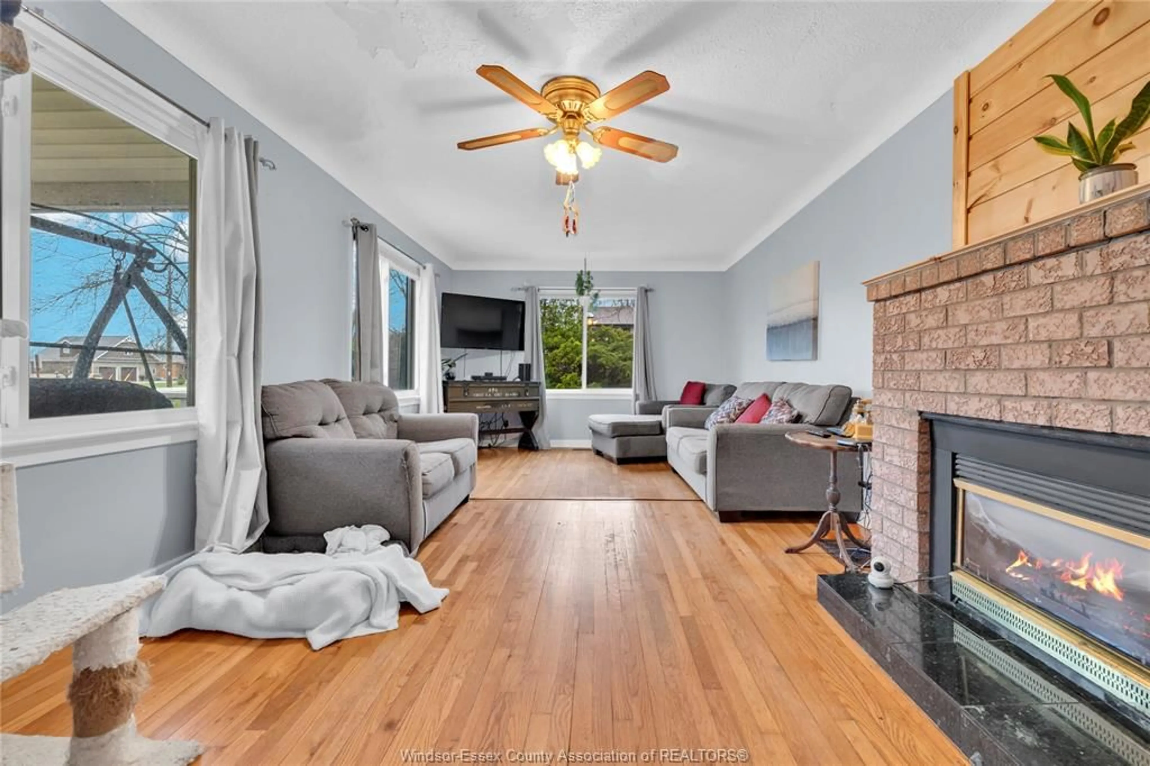 Living room with furniture, unknown for 12288 TALBOT Rd, Tecumseh Ontario N0R 1K0