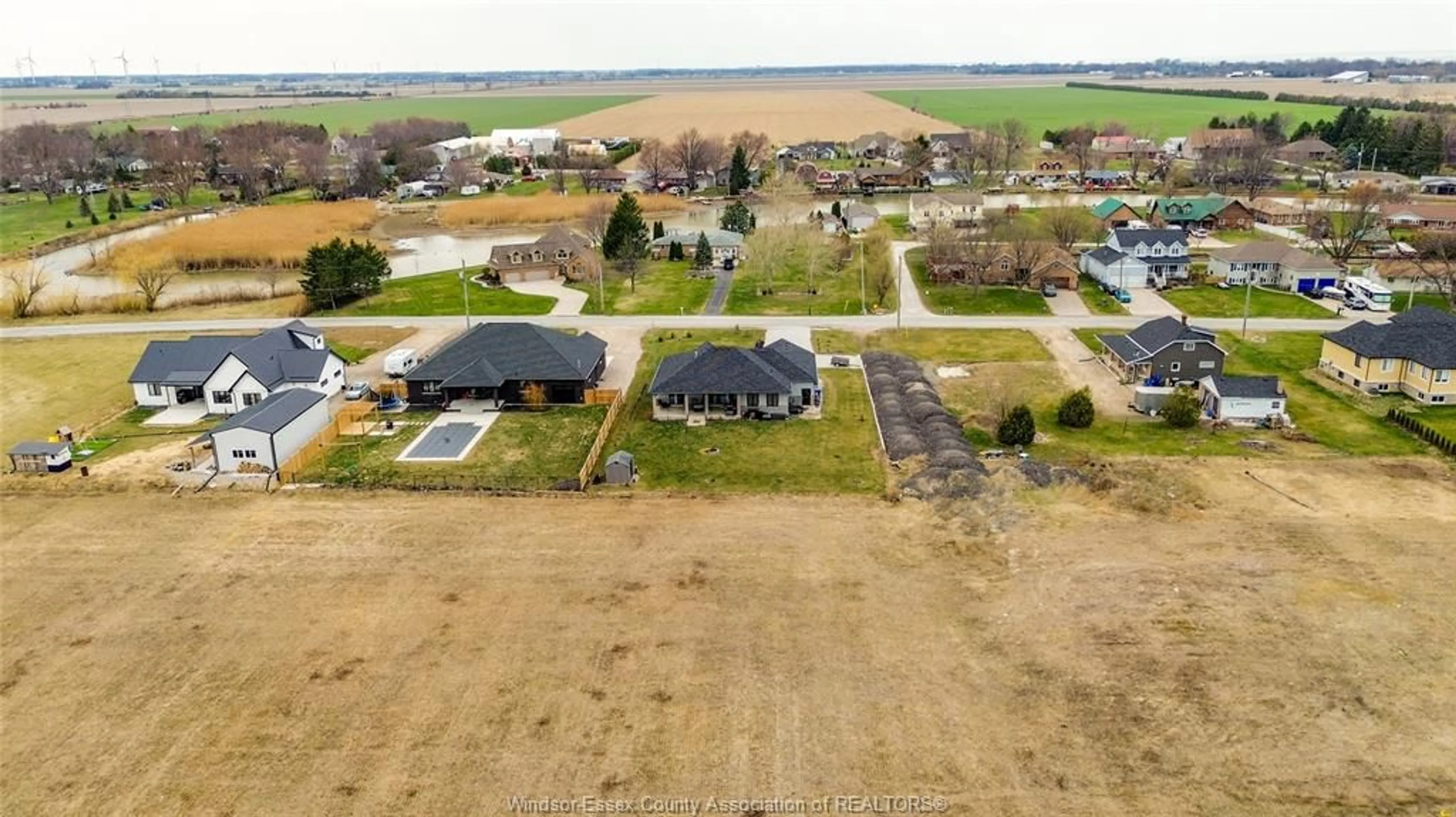 A pic from outside/outdoor area/front of a property/back of a property/a pic from drone, unknown for 366 EAST RUSCOM RIVER Rd, Lakeshore Ontario N0R 1S0