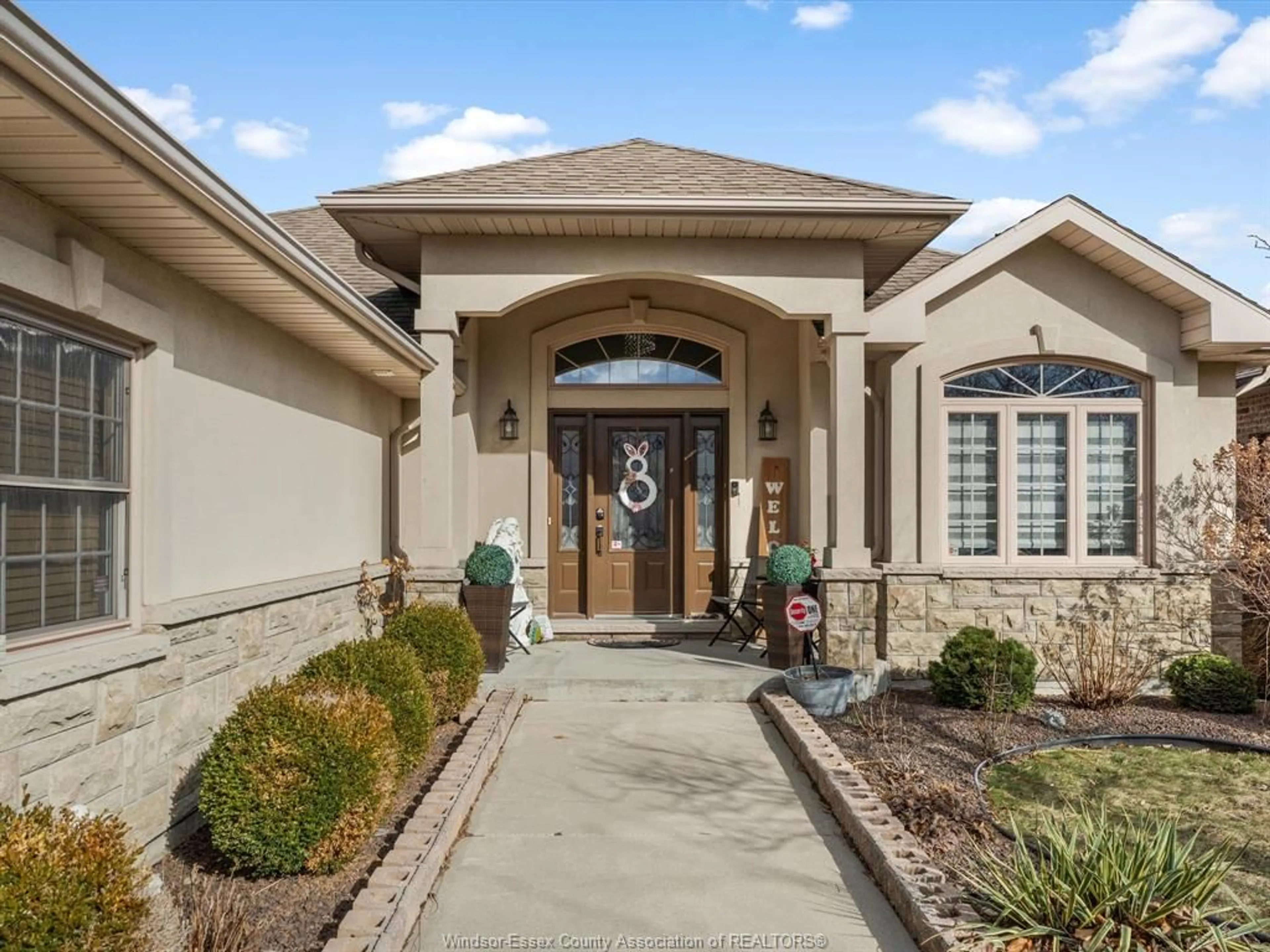 Unknown for 202 ELLISON, Leamington Ontario N8H 0B2