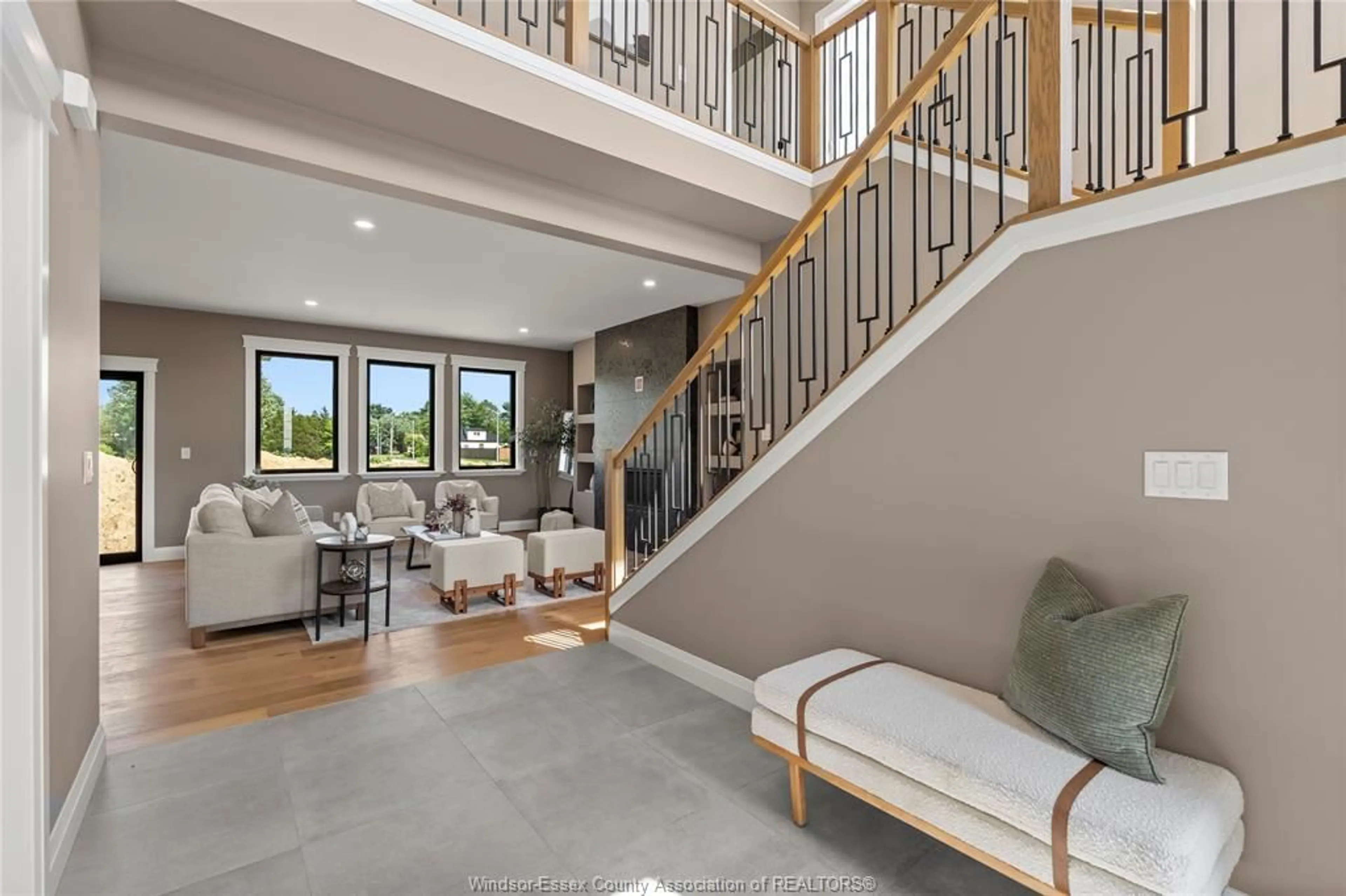 Unknown for 112 BLOOMINGTON, Chatham Ontario N7L 0H3