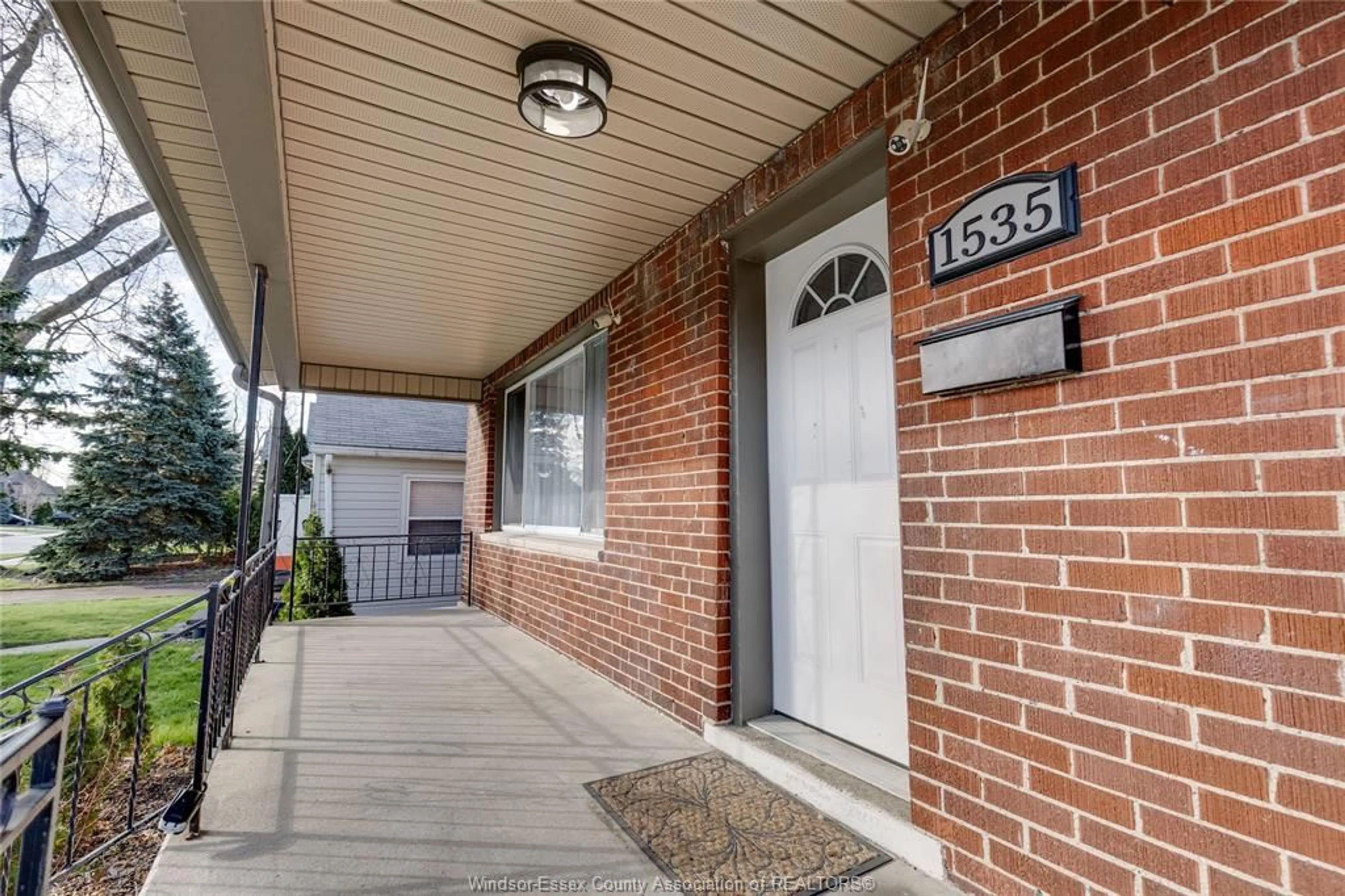 Home with brick exterior material, street for 1535 Rossini Blvd, Windsor Ontario N8Y 3A1