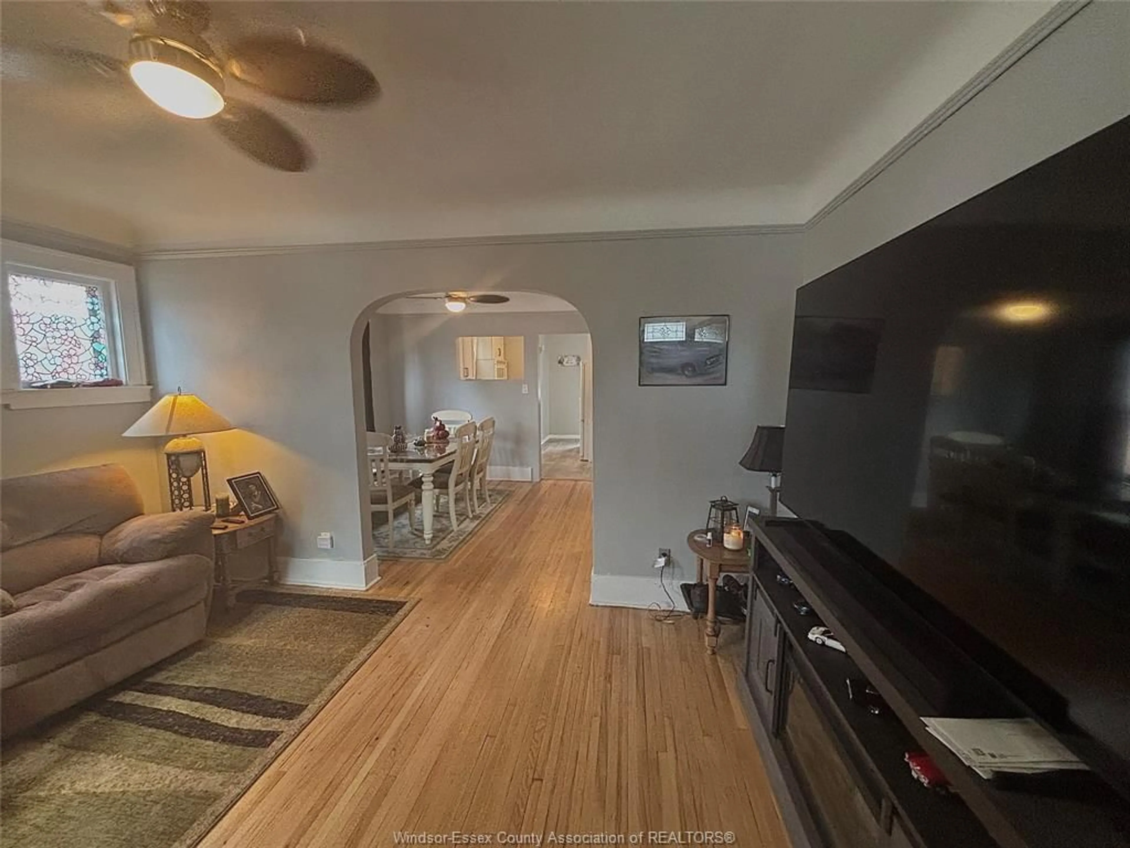 A pic of a room for 2322 BYNG, Windsor Ontario N8W 3E5