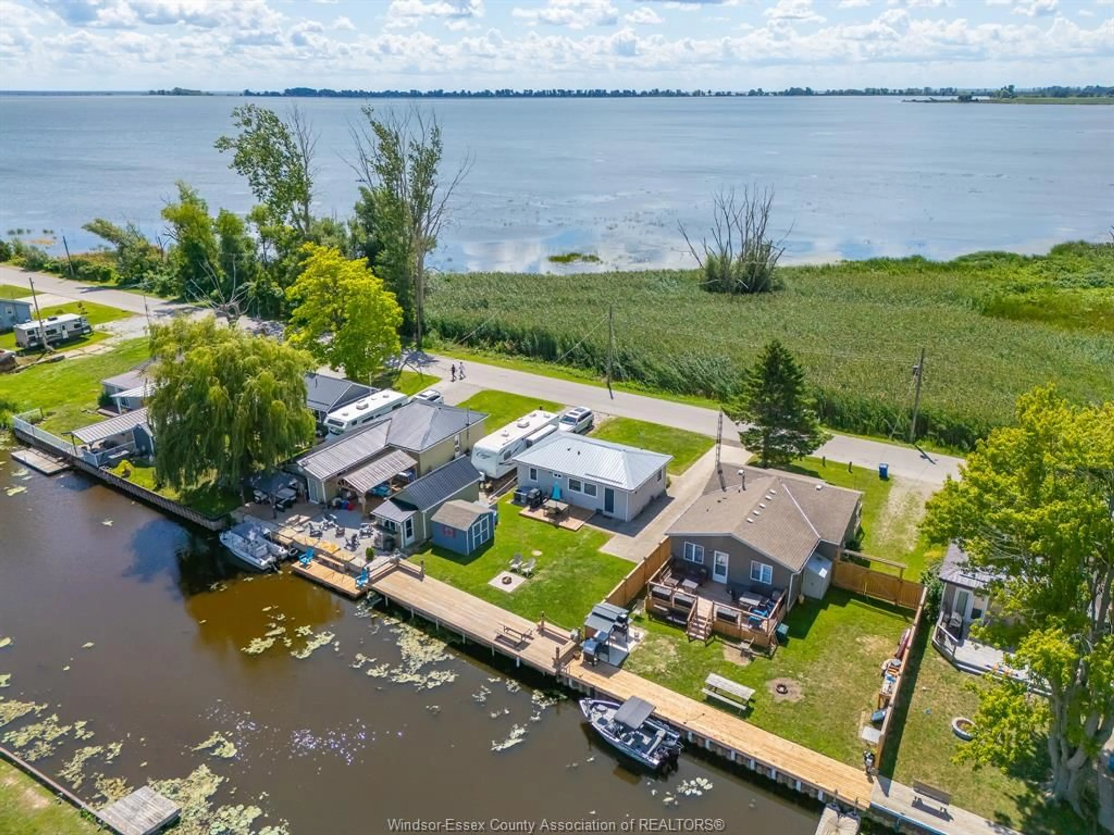 A pic from outside/outdoor area/front of a property/back of a property/a pic from drone, water/lake/river/ocean view for 89 BROCK St, Shrewsbury Ontario N0P 1A0