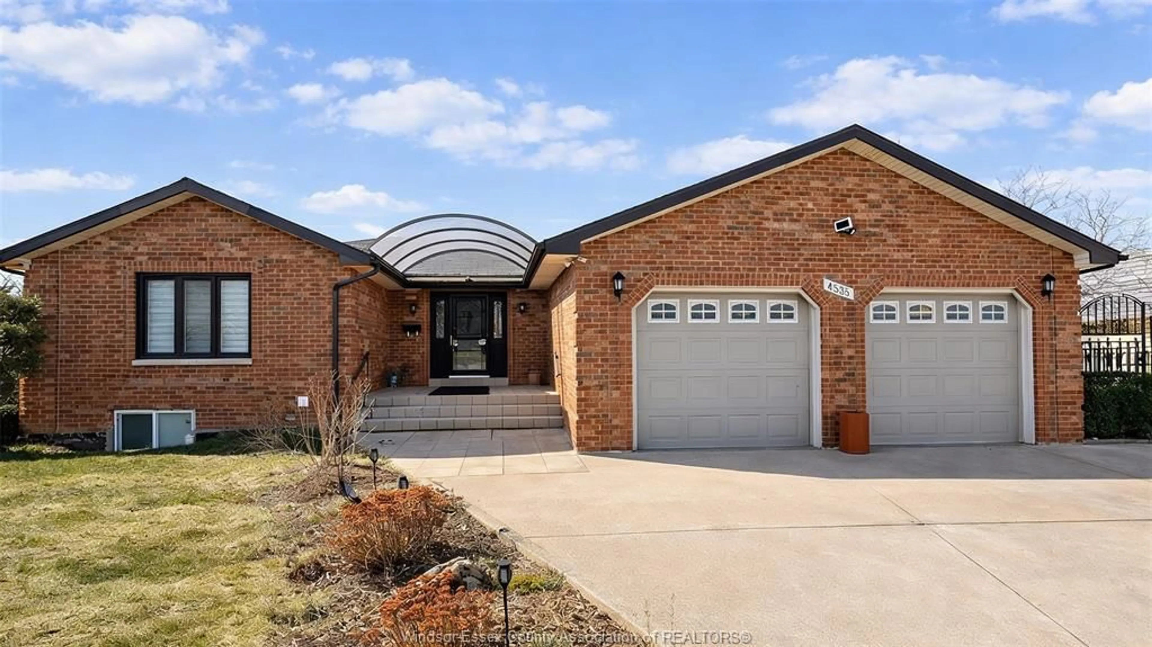 Home with brick exterior material, street for 4585 HOWARD Ave, Windsor Ontario N9G 1P6