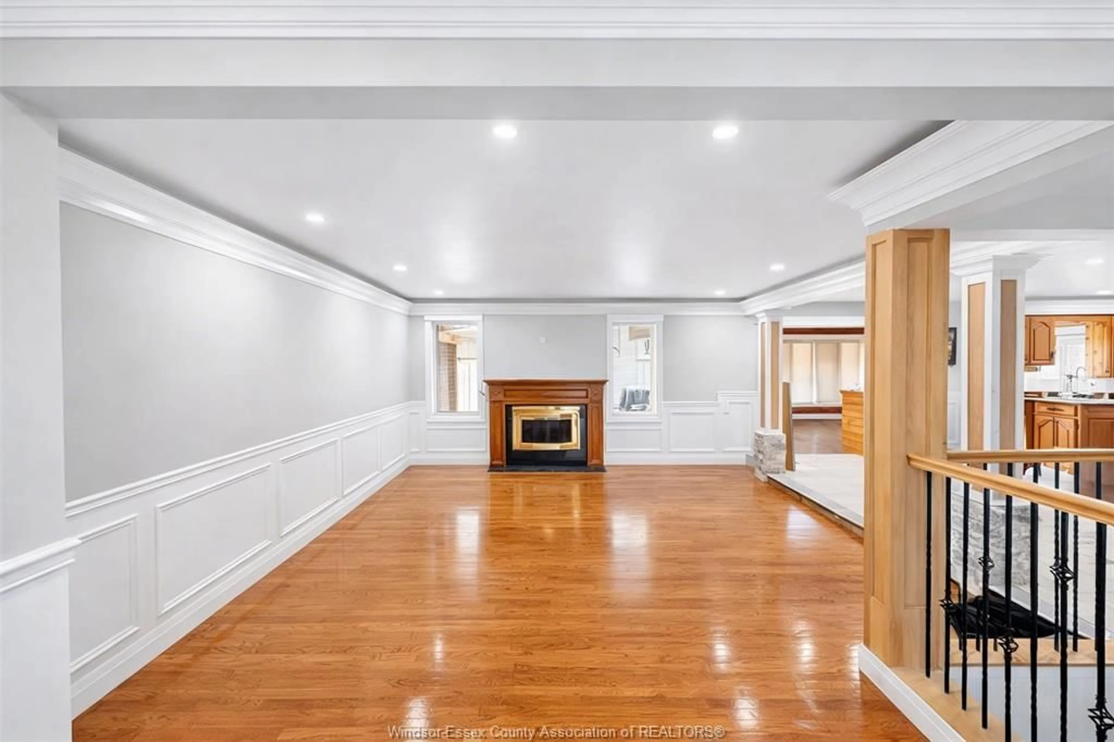 Unknown for 4585 HOWARD Ave, Windsor Ontario N9G 1P6