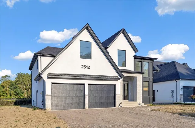 245 CHARLES, Essex 2