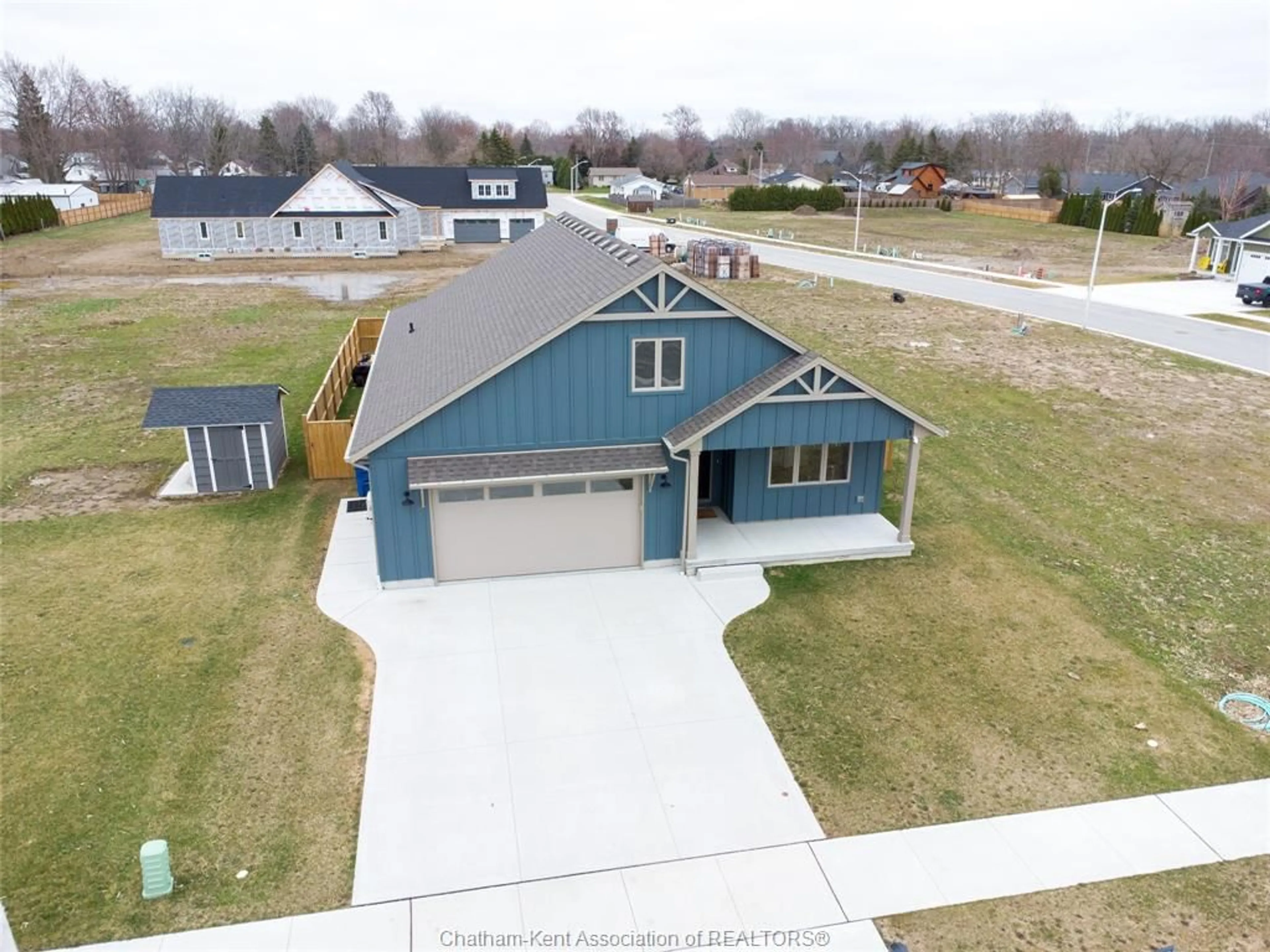 A pic from outside/outdoor area/front of a property/back of a property/a pic from drone, street for 9 HENSON St, Dresden Ontario N0P 1M0