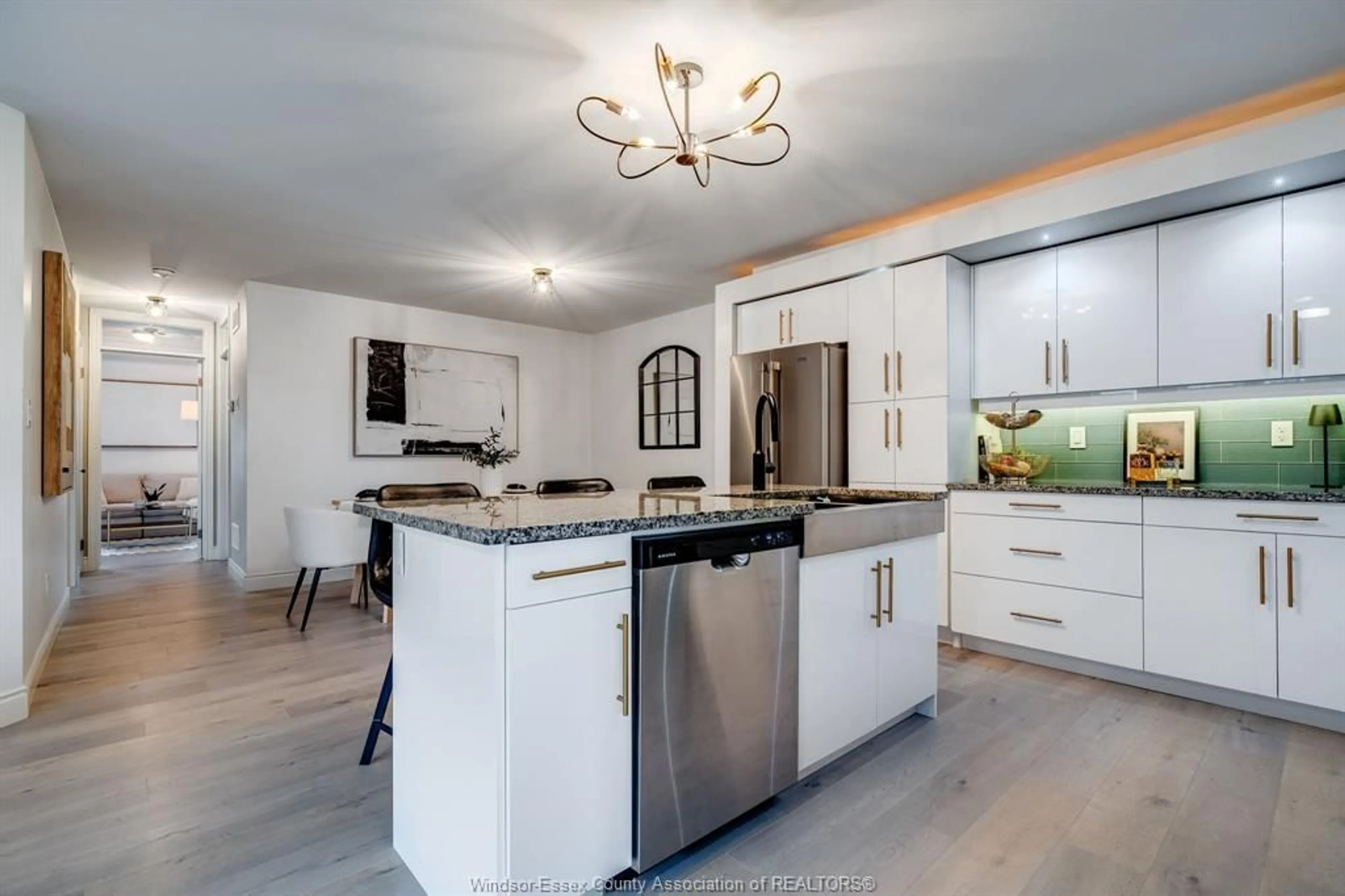 Open concept kitchen, unknown for 19 Woodland, Kingsville Ontario N9Y 1A0