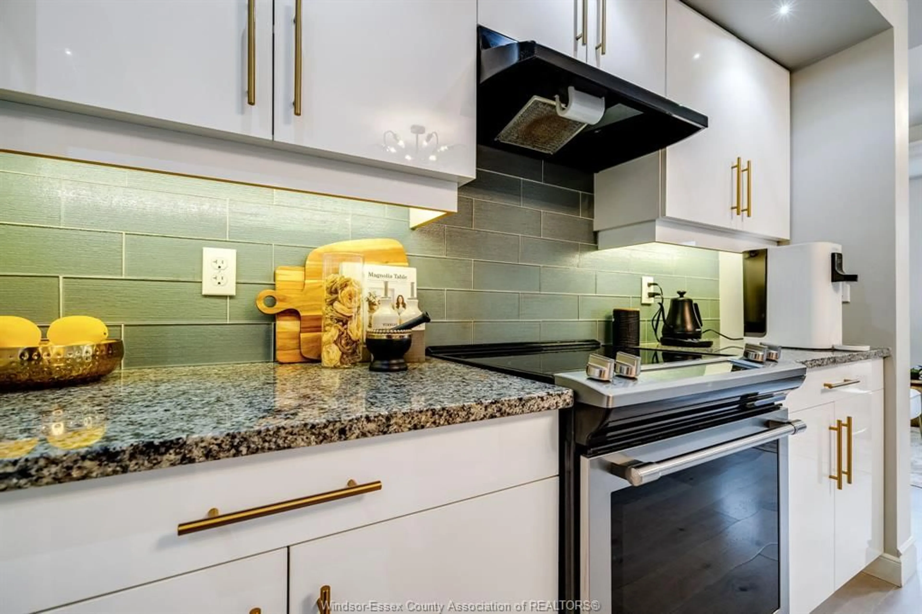 Contemporary kitchen, ceramic/tile floor for 19 Woodland, Kingsville Ontario N9Y 1A0