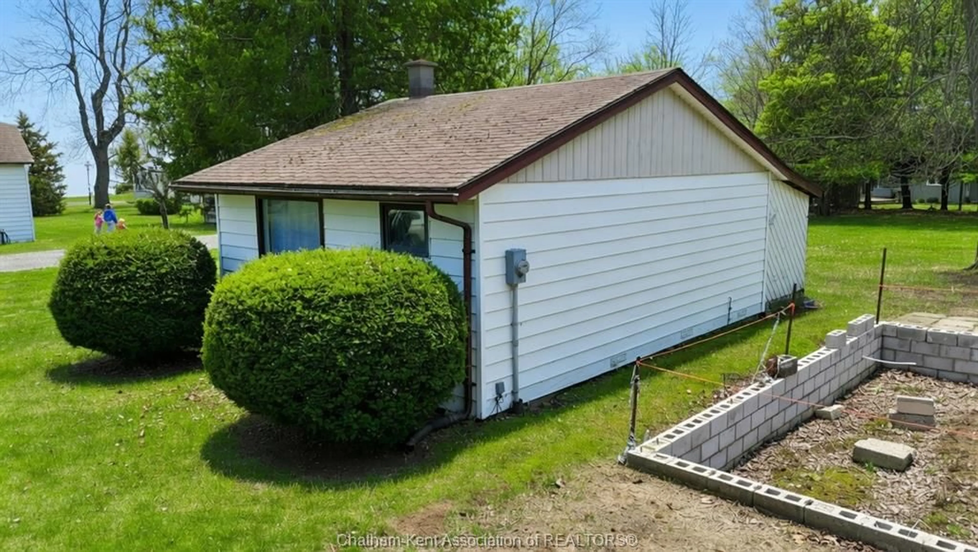 Shed for 8611 Furnival Rd, Port Glasgow Ontario N0L 2C0