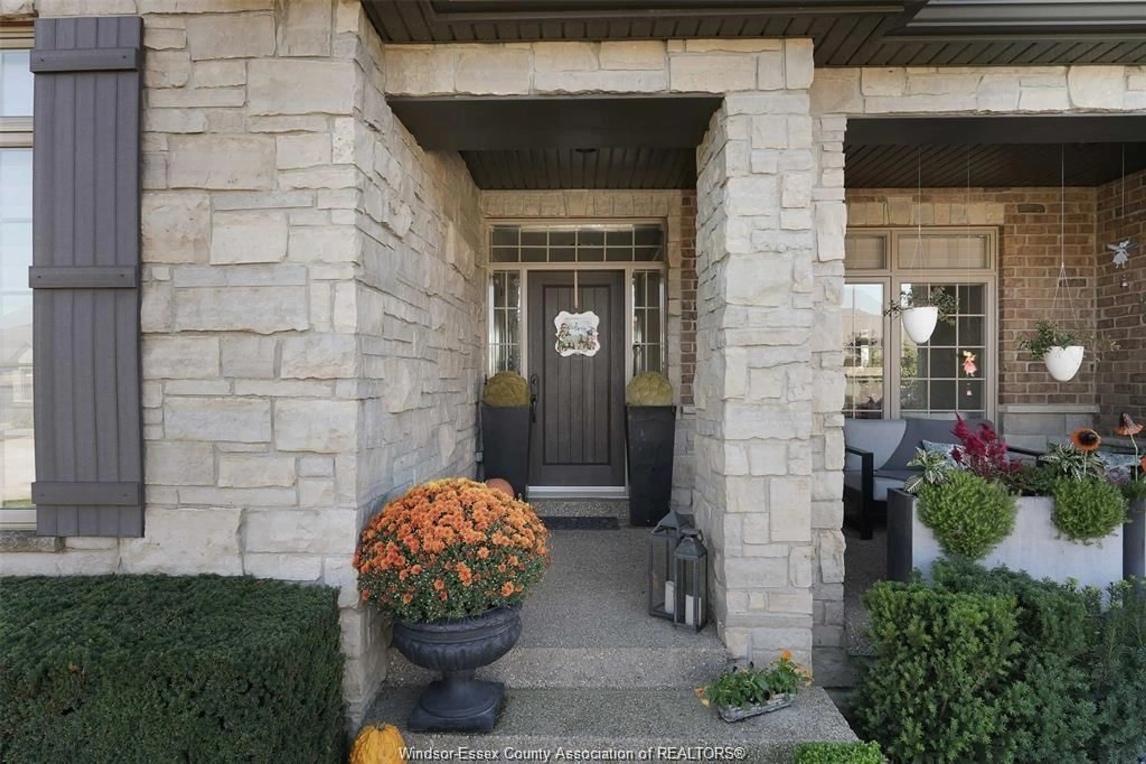 Unknown for 4076 ST. FRANCIS, LaSalle Ontario N9H 1W7