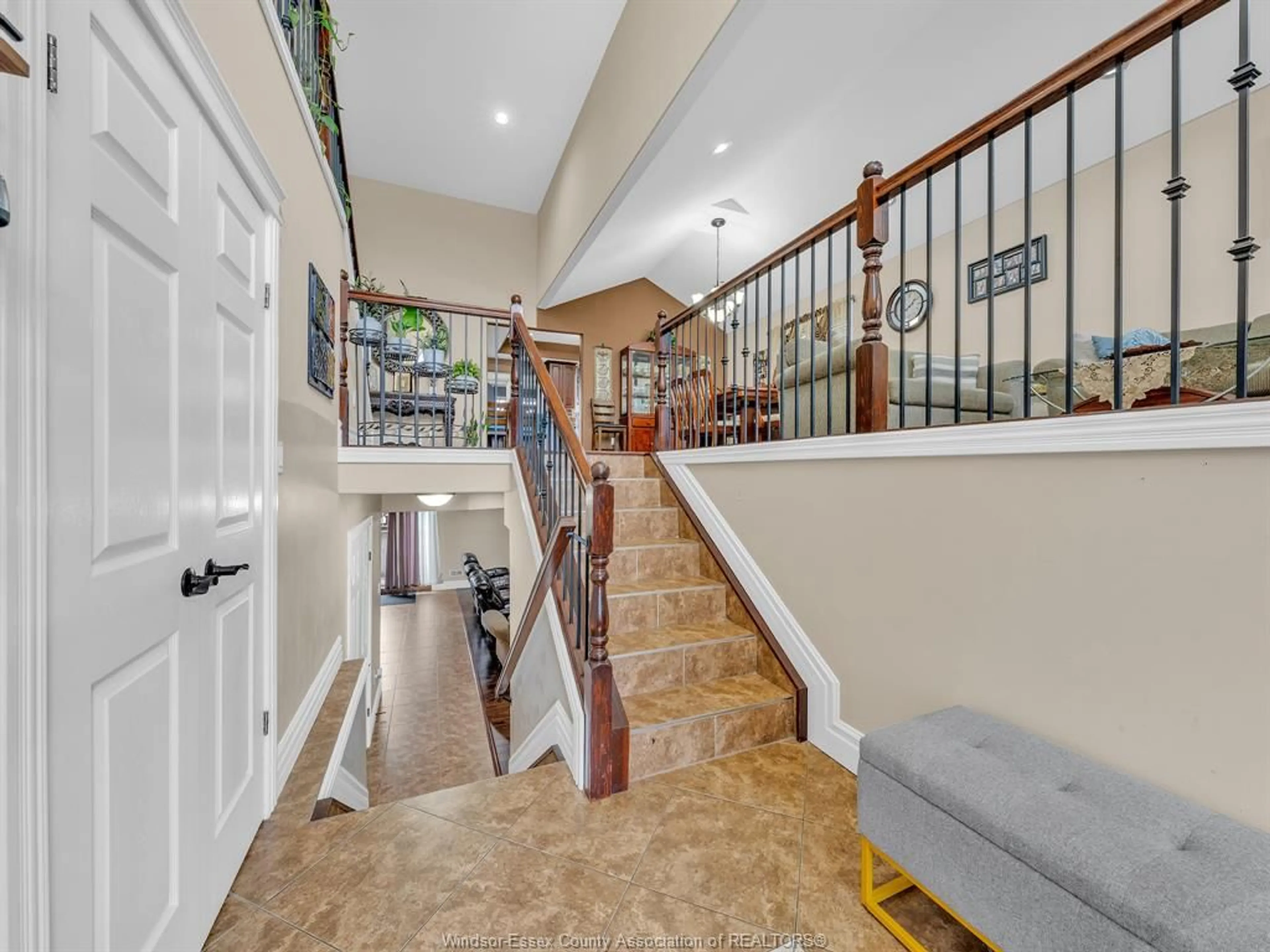 Unknown for 4795 PERIWINKLE Cres, Windsor Ontario N9G 3G8