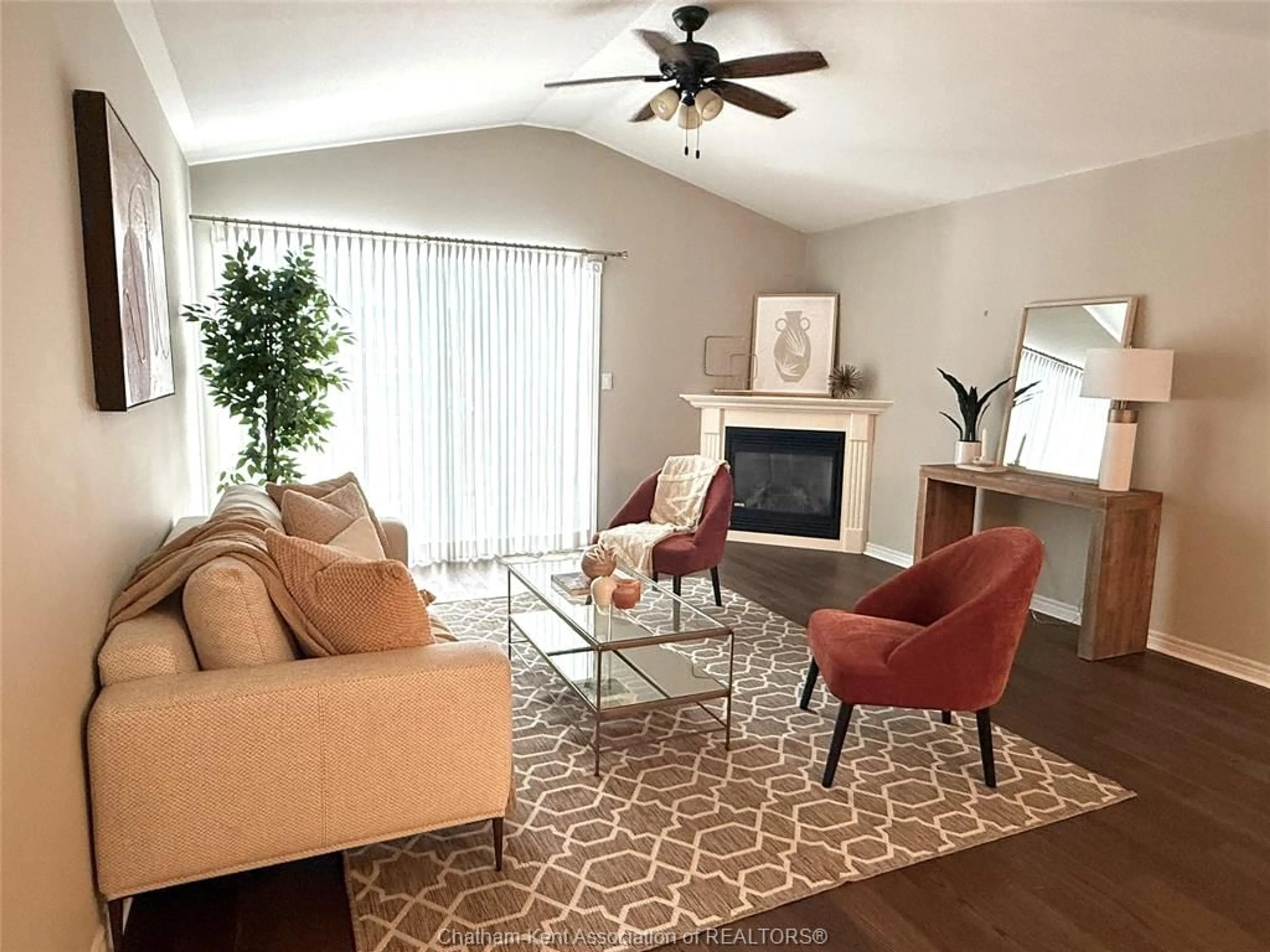 Living room with furniture, unknown for 23 Wilhelmina Way, Chatham Ontario N7M 6M3