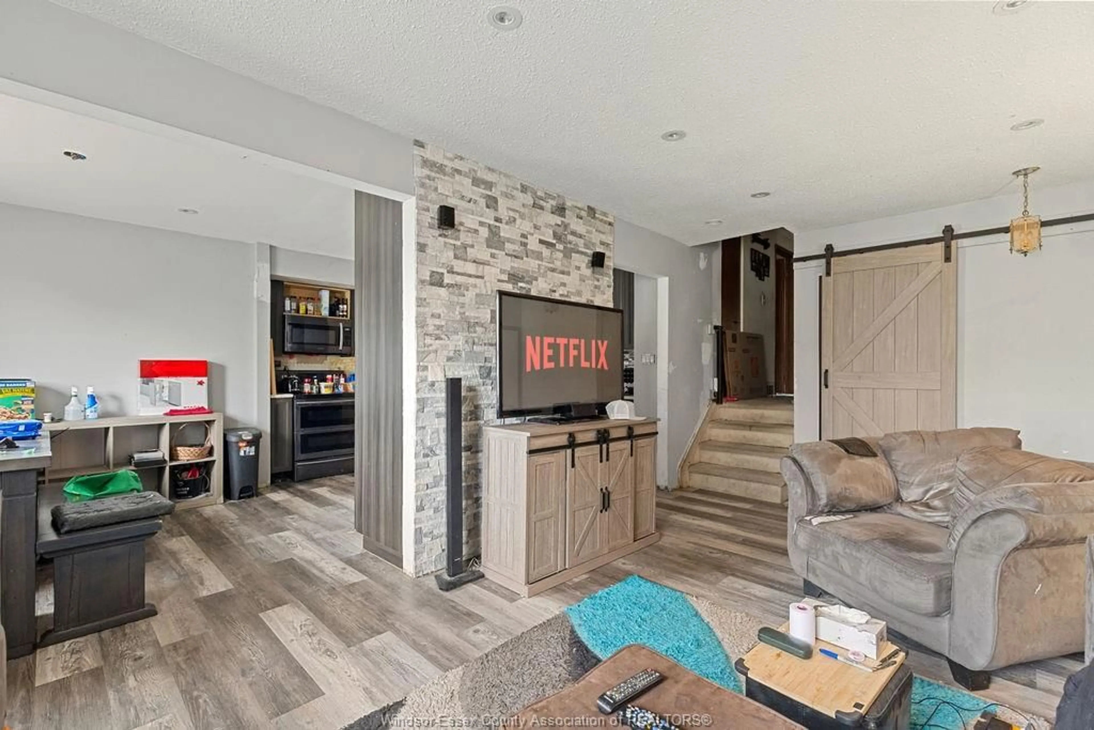 Home theater for 3121 REGIS, Windsor Ontario N8R 1T7