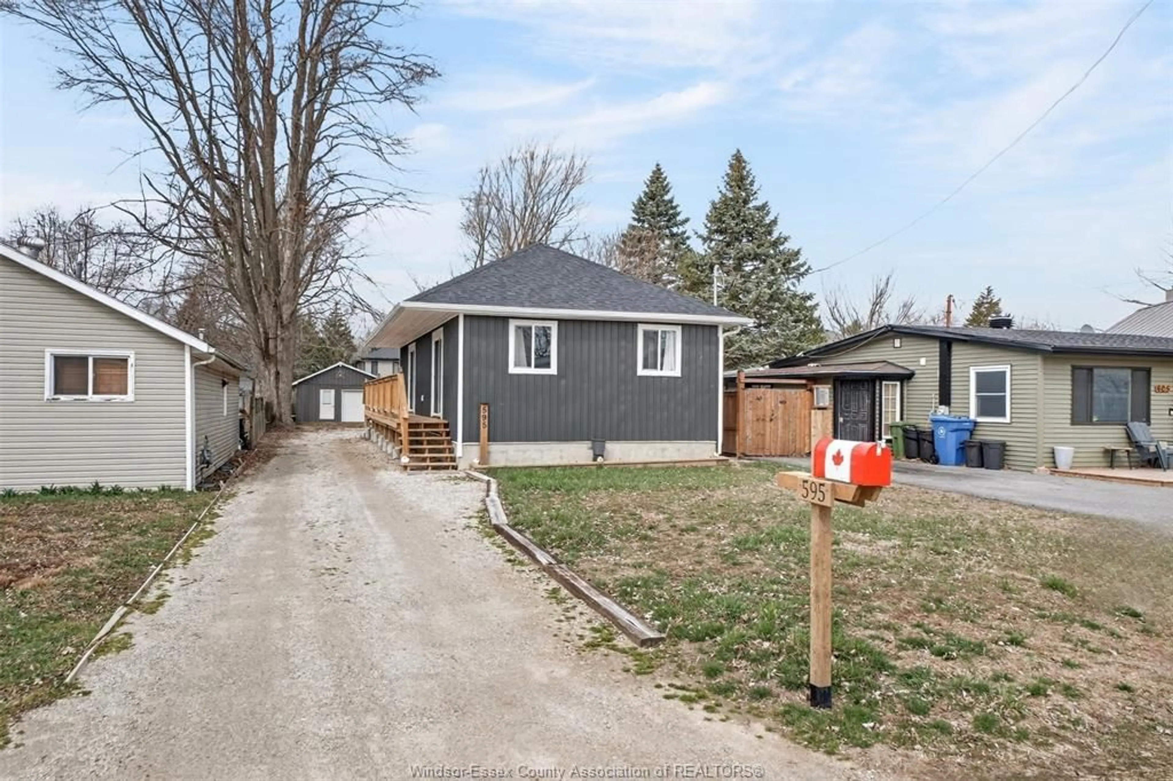Unknown for 595 JACKSON, Colchester Ontario N0R 1G0