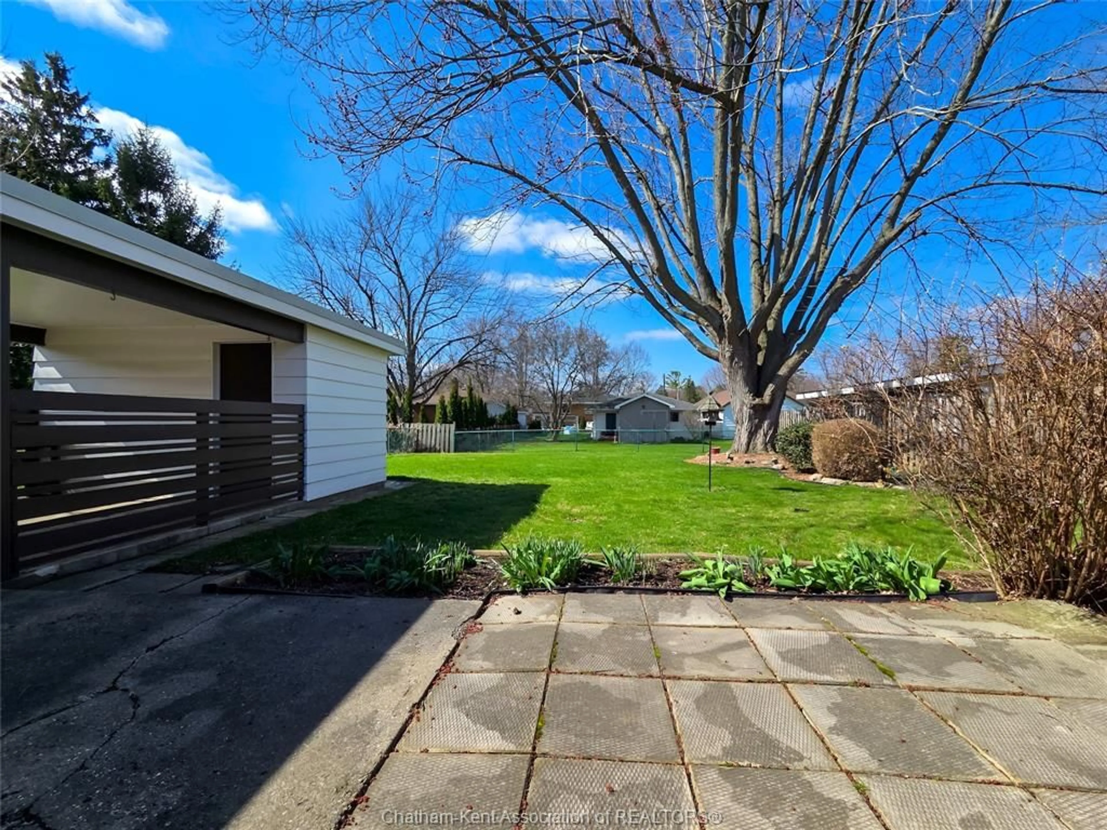 A pic from outside/outdoor area/front of a property/back of a property/a pic from drone, street for 64 COVERDALE St, Chatham Ontario N7L 2T9