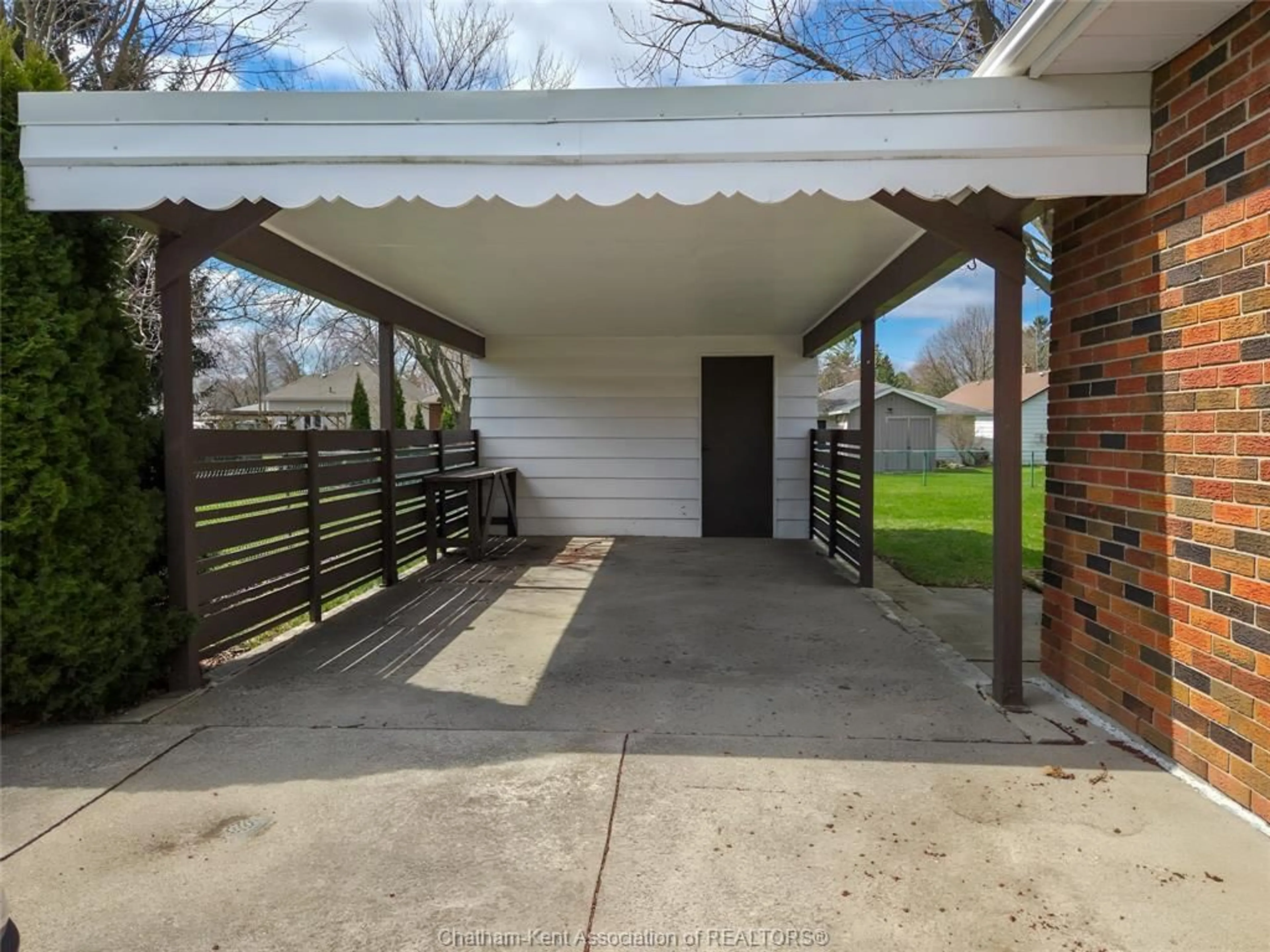 Unknown for 64 COVERDALE St, Chatham Ontario N7L 2T9