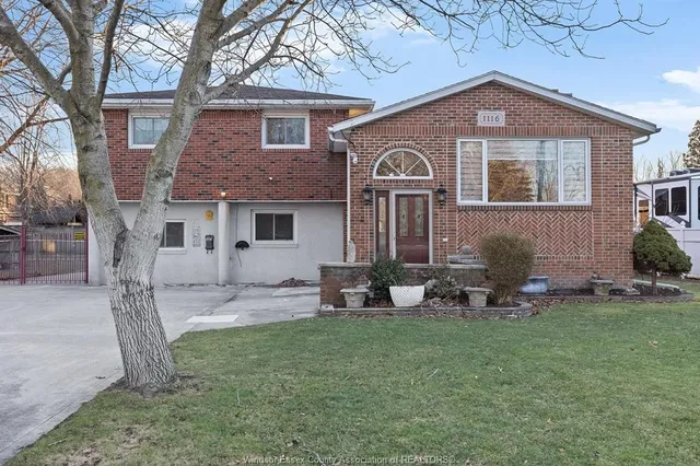 1116 REAUME, LaSalle 2