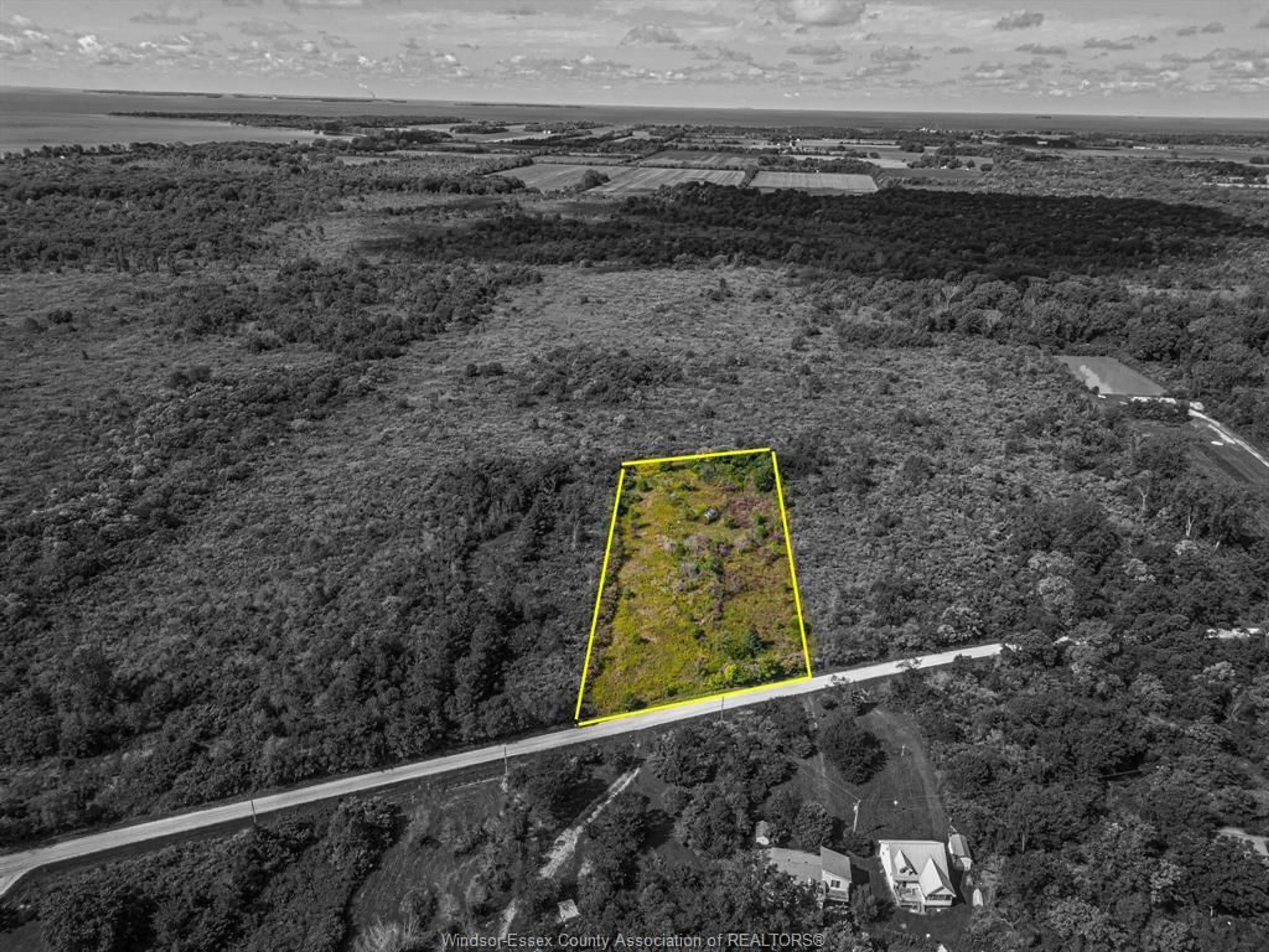 A pic from outside/outdoor area/front of a property/back of a property/a pic from drone, unknown for V/L COOPER Rd, Pelee Island Ontario N0R 1A0